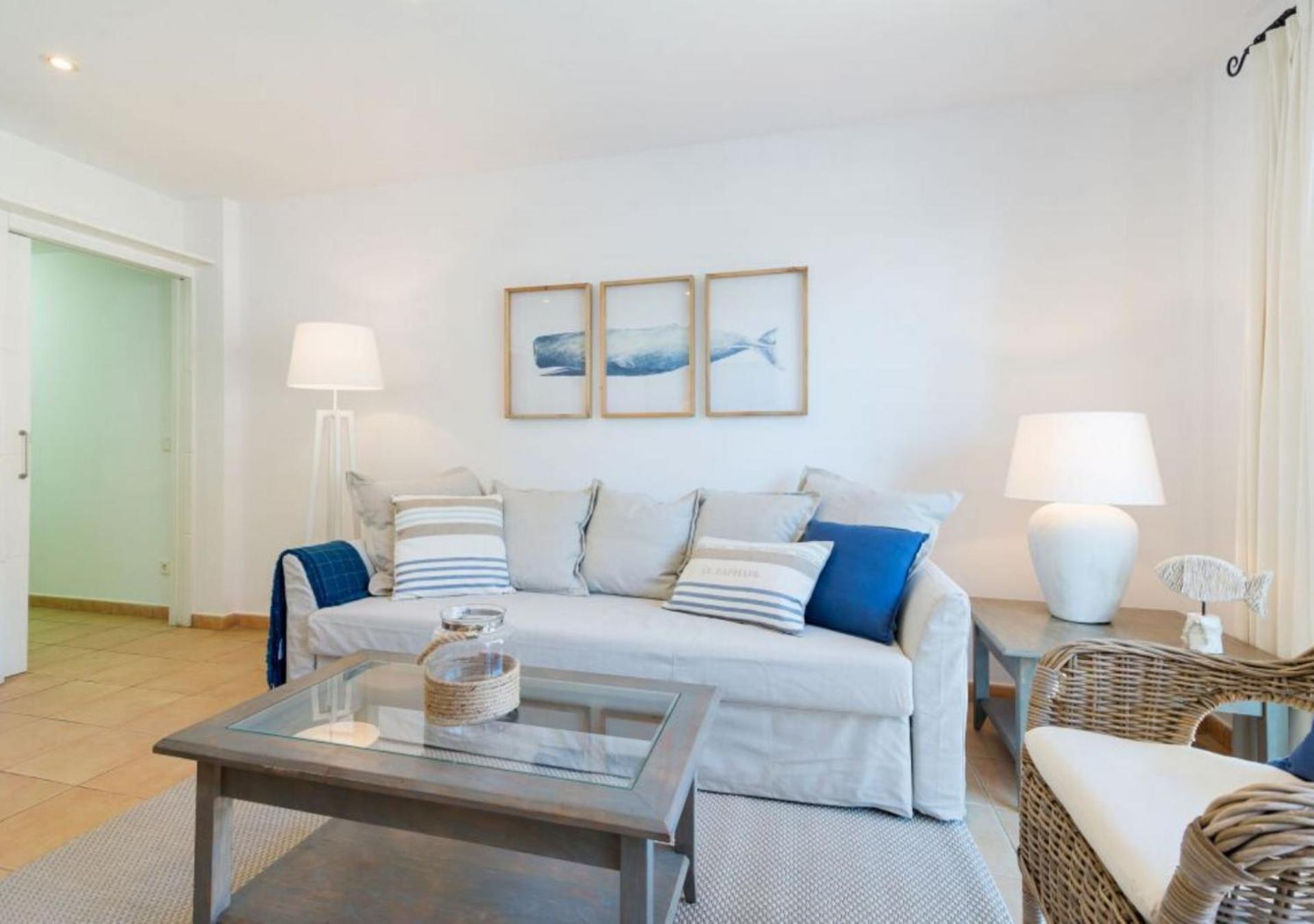 Apartment with Sea View photo 2