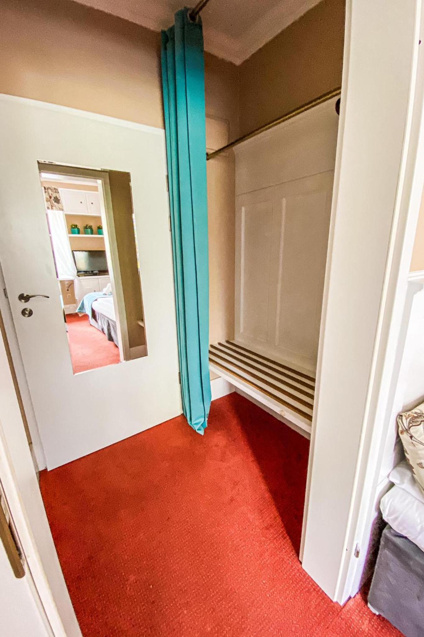 Double or Twin Room - Photo 1