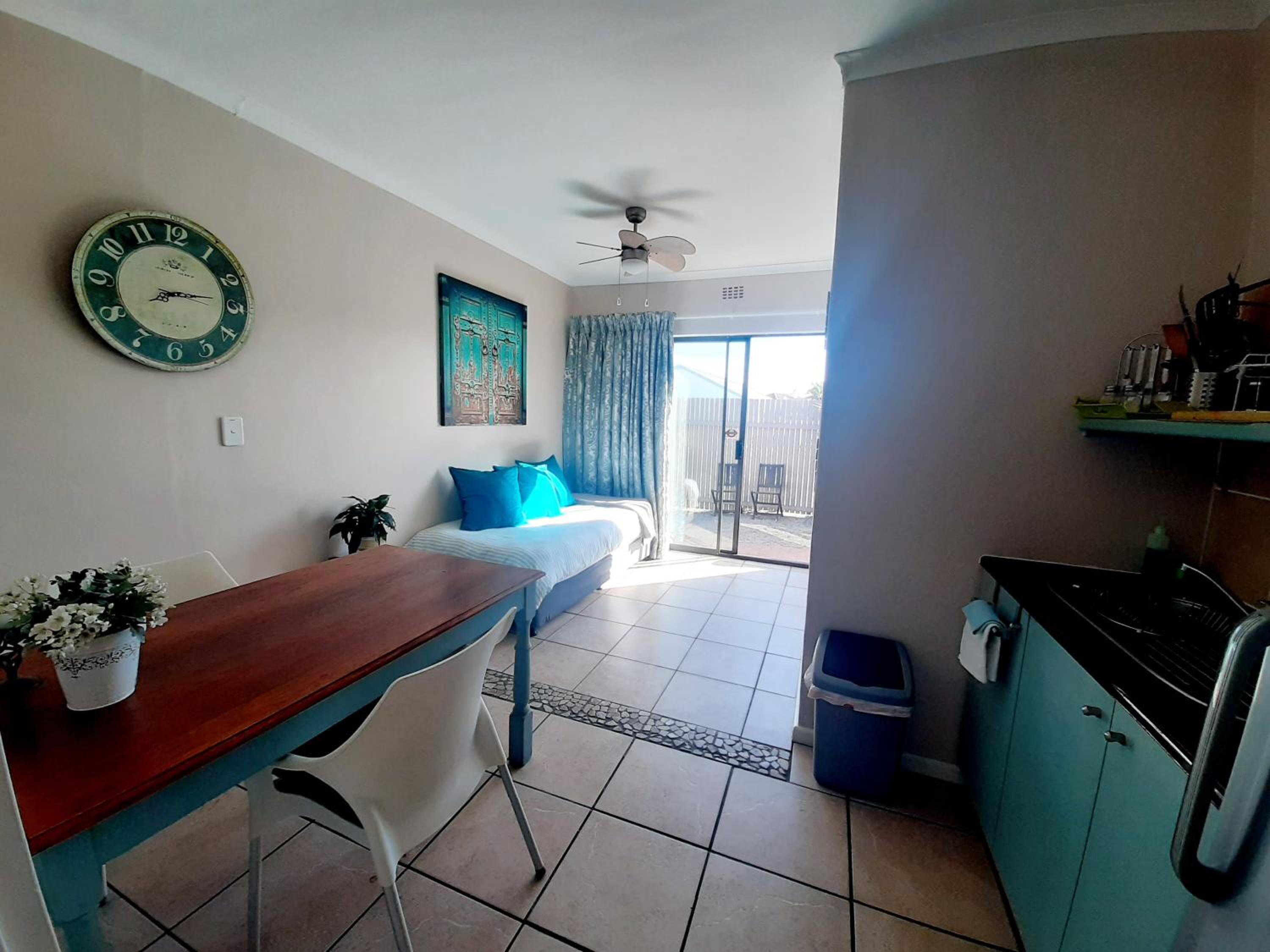 Suite - Photo 3