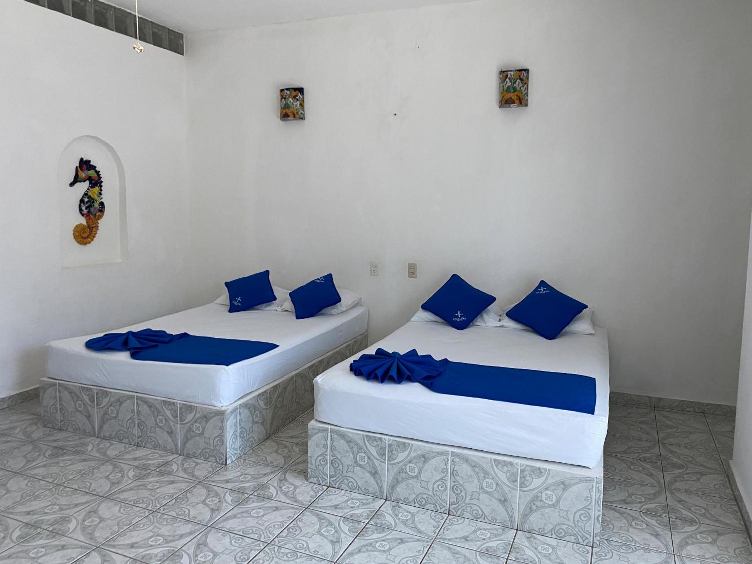 Double Room with Two Double Beds - Photo 1
