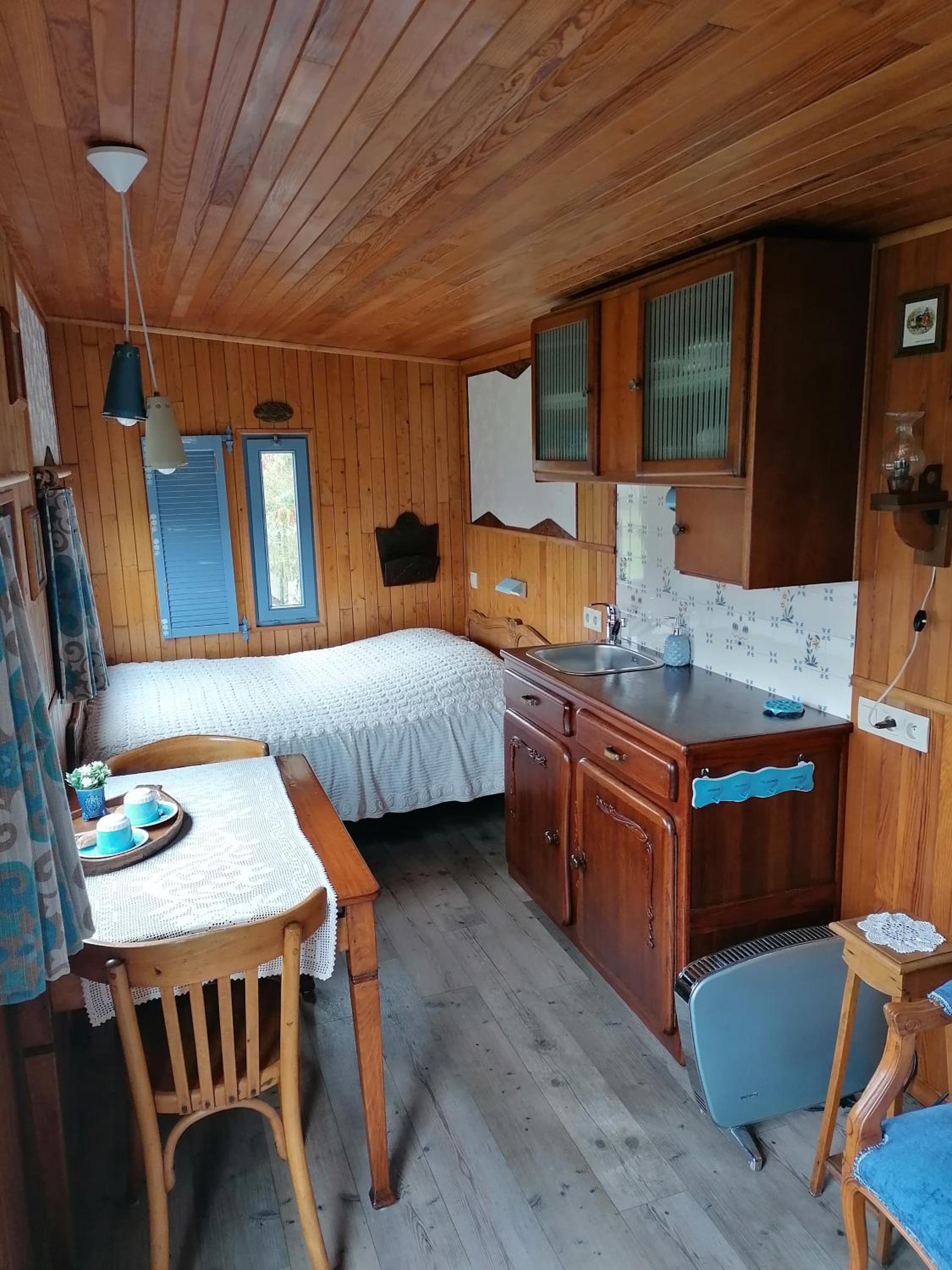Double Room with Private Bathroom photo 1