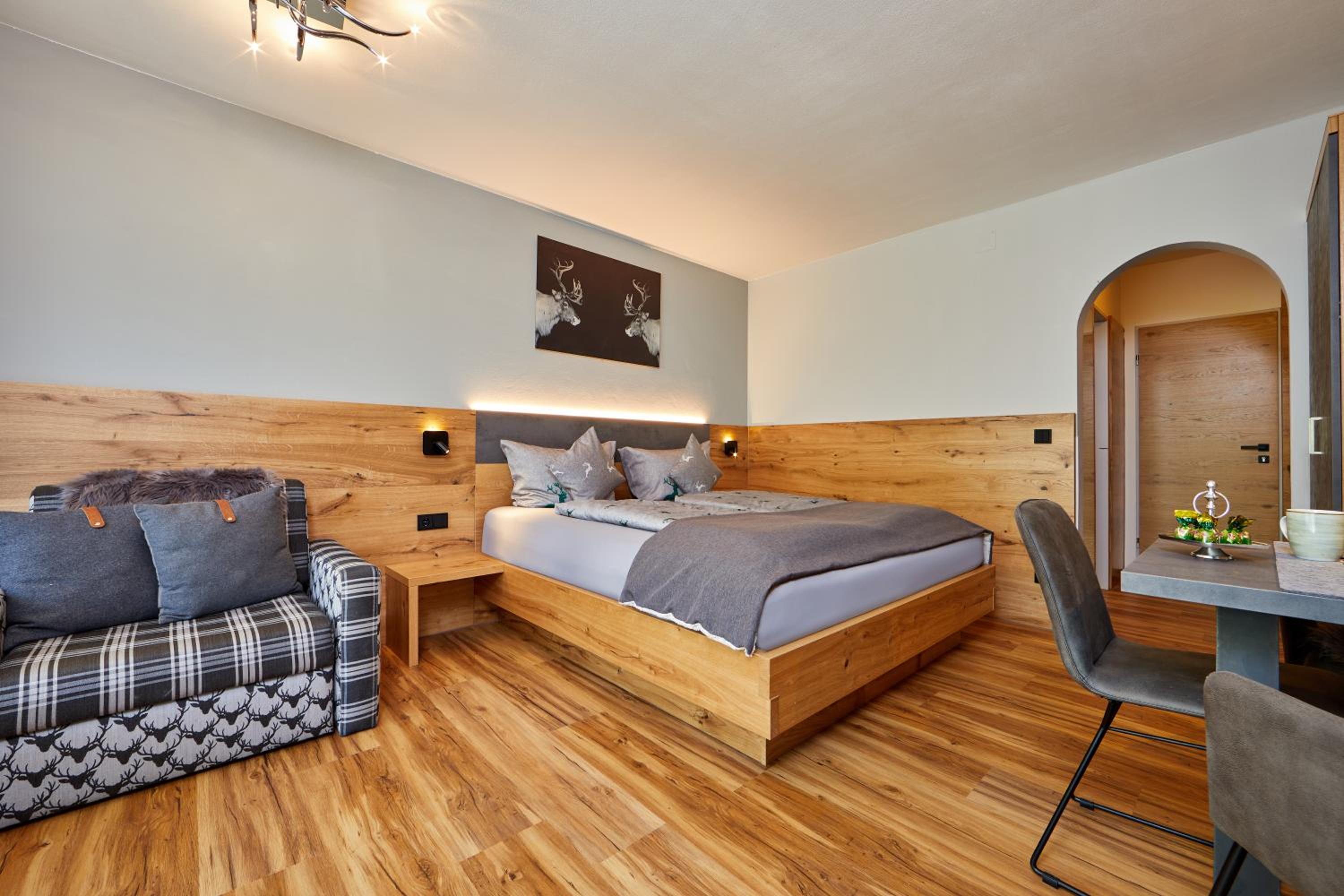 Apartment with Balcony or Terrace