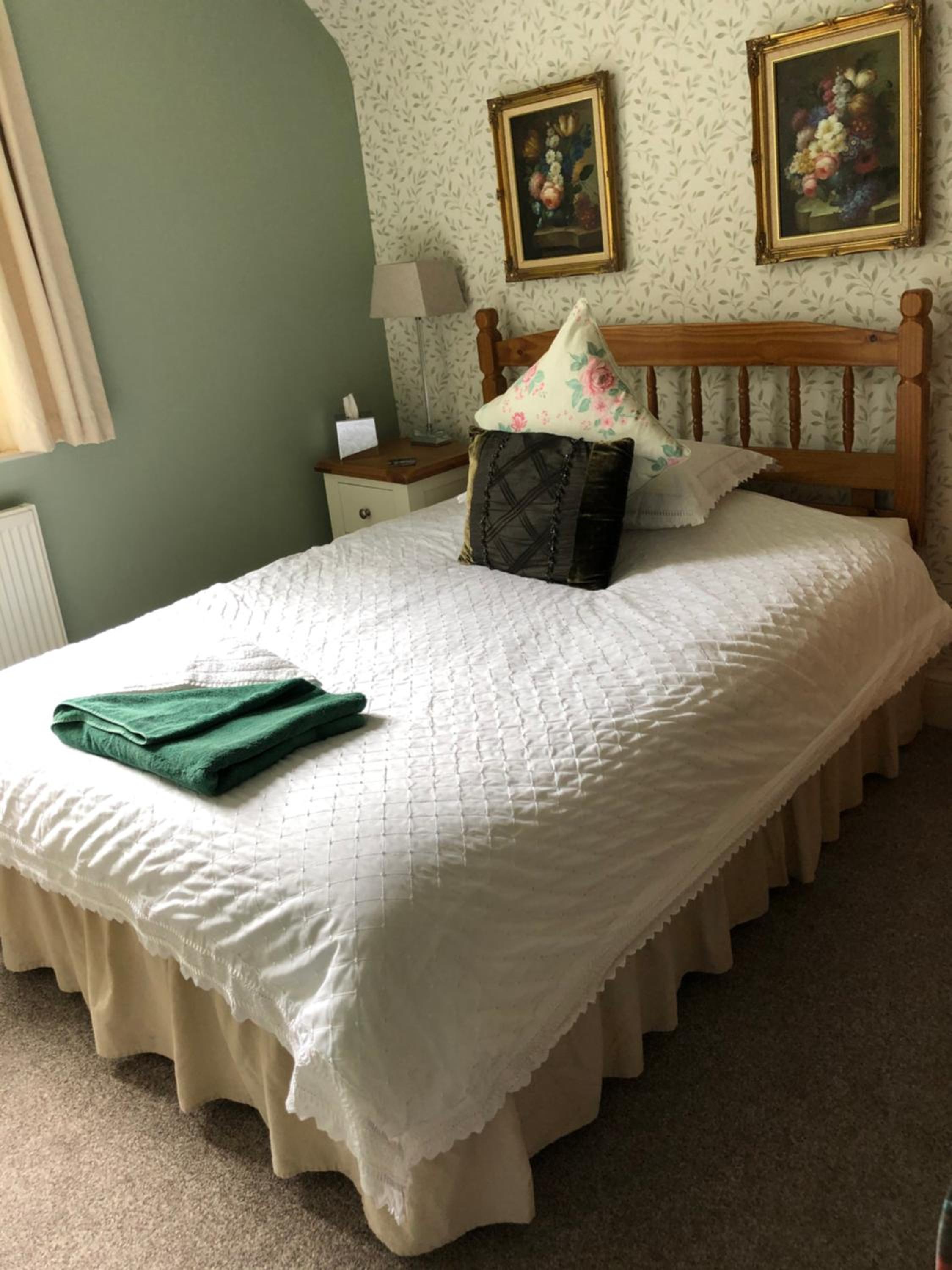 Single Room with Bathroom photo 1