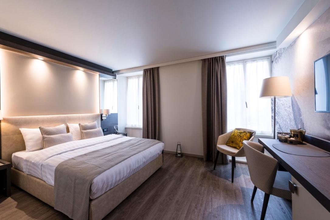 Standard Double or Twin Room - Photo 3