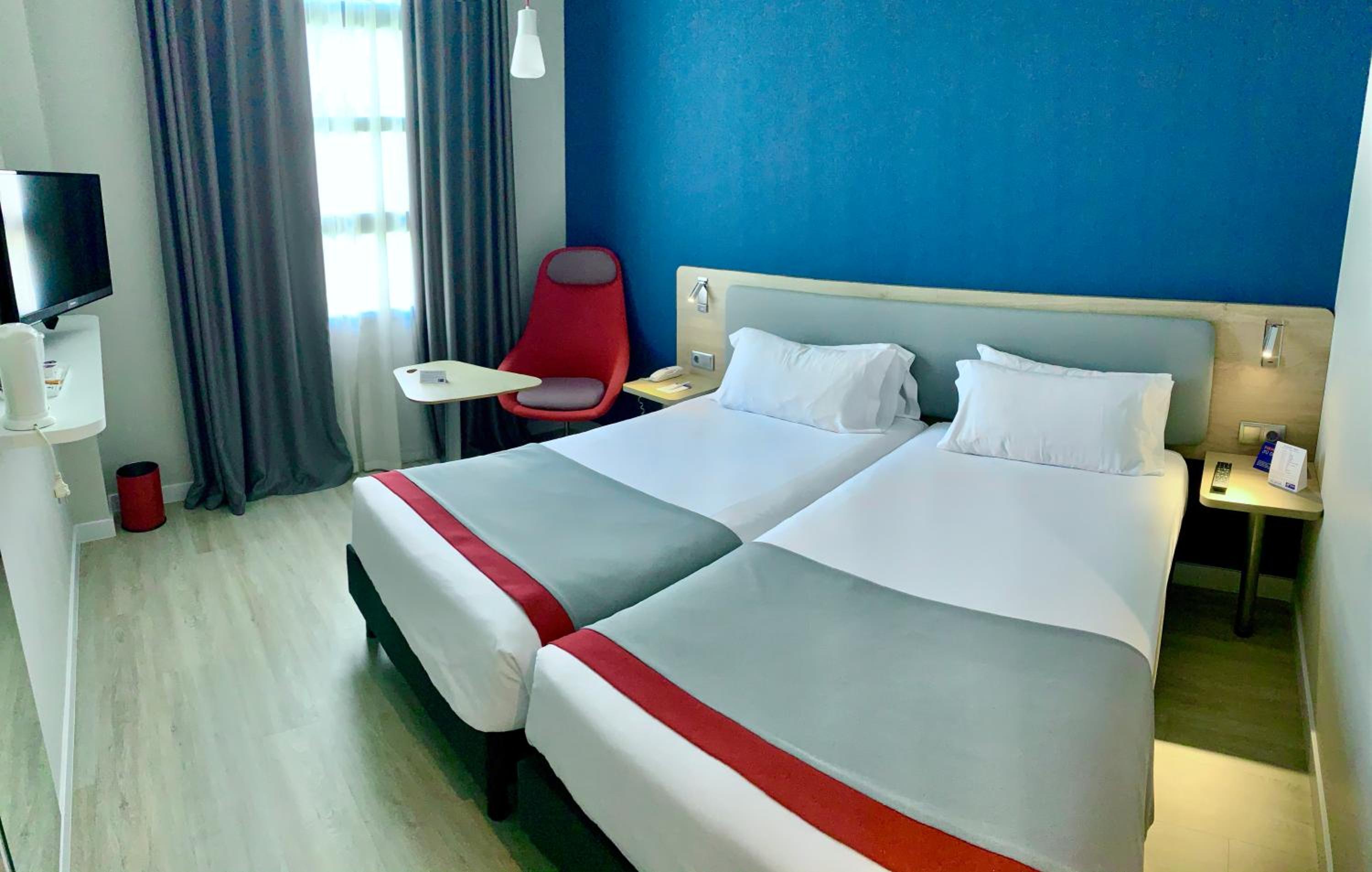 Standard Twin Room - Free Breakfast - Photo 1