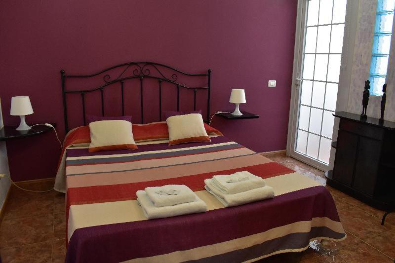 Habitación #447062308