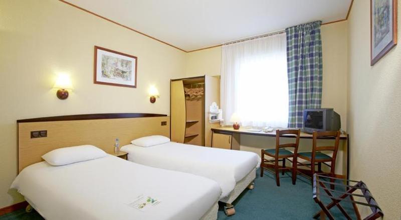 Standard Room - 2 Single Beds - Photo 1