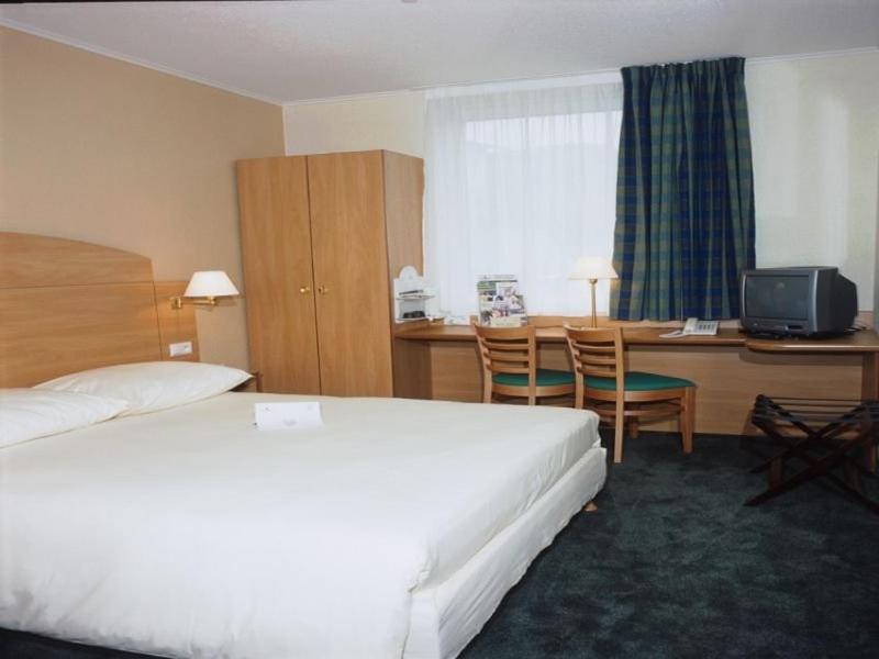 Standard Room - 2 Single Beds - Photo 5