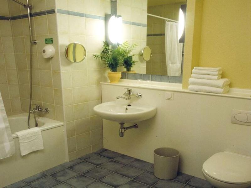 Standard Room - 2 Single Beds - Photo 3