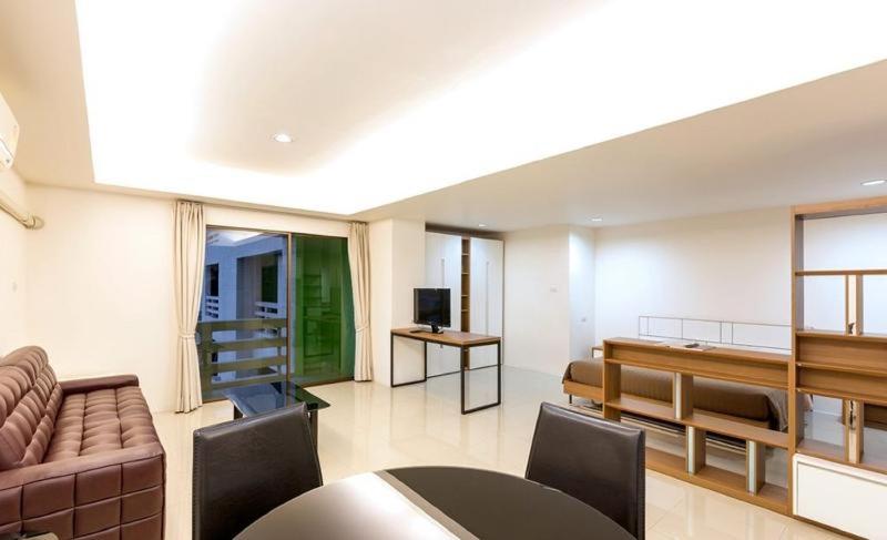 Deluxe Twin Room photo 2