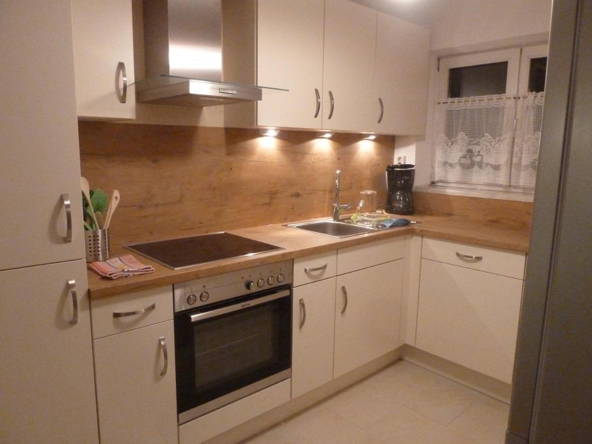 One-Bedroom Apartment with Terrace photo 3