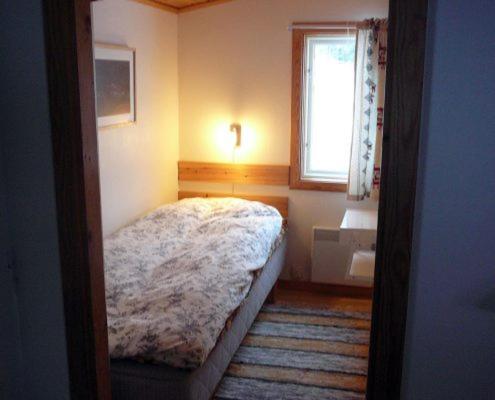 Three-Bedroom House - Photo 5