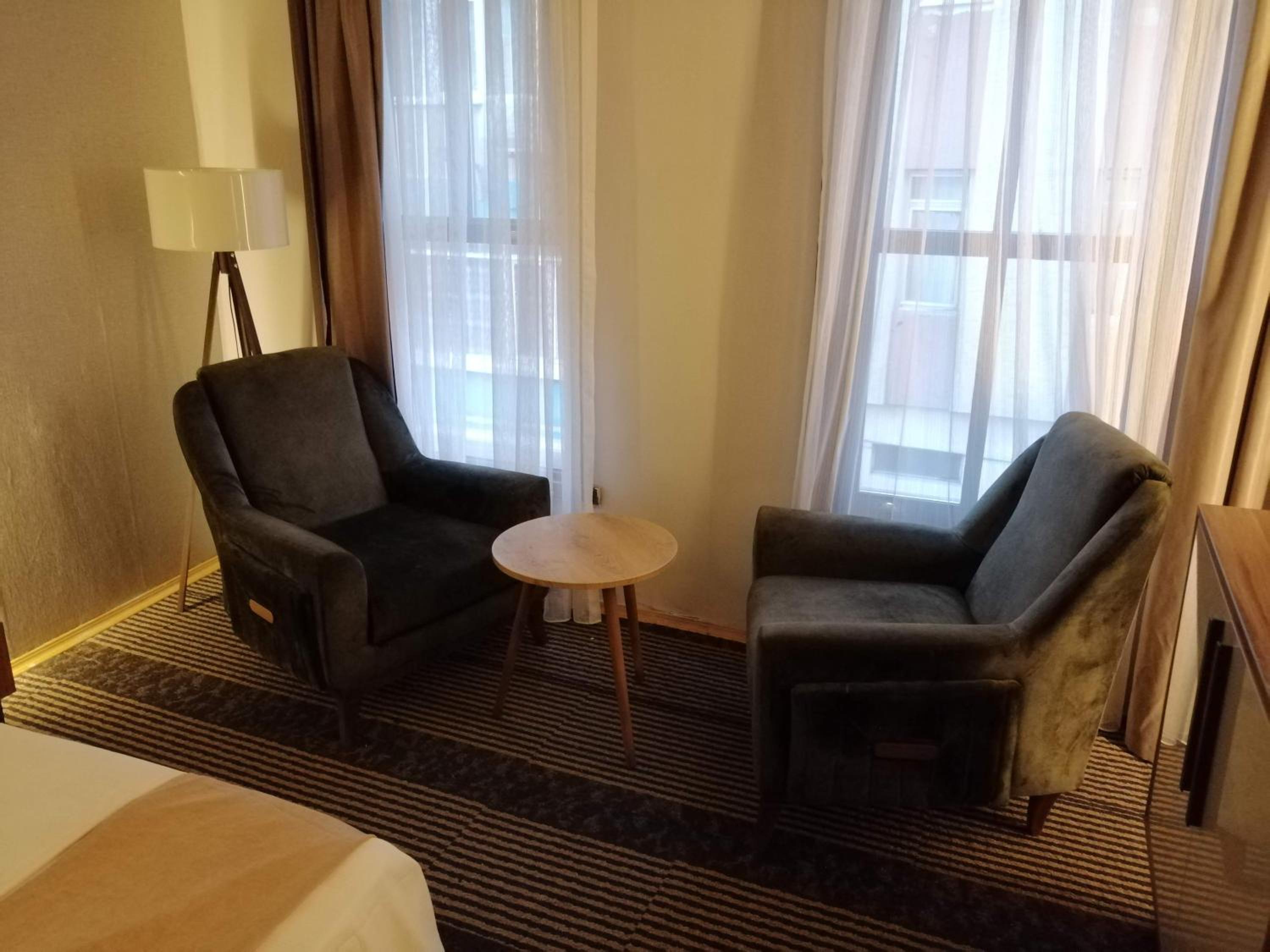 Large Double Room photo 2