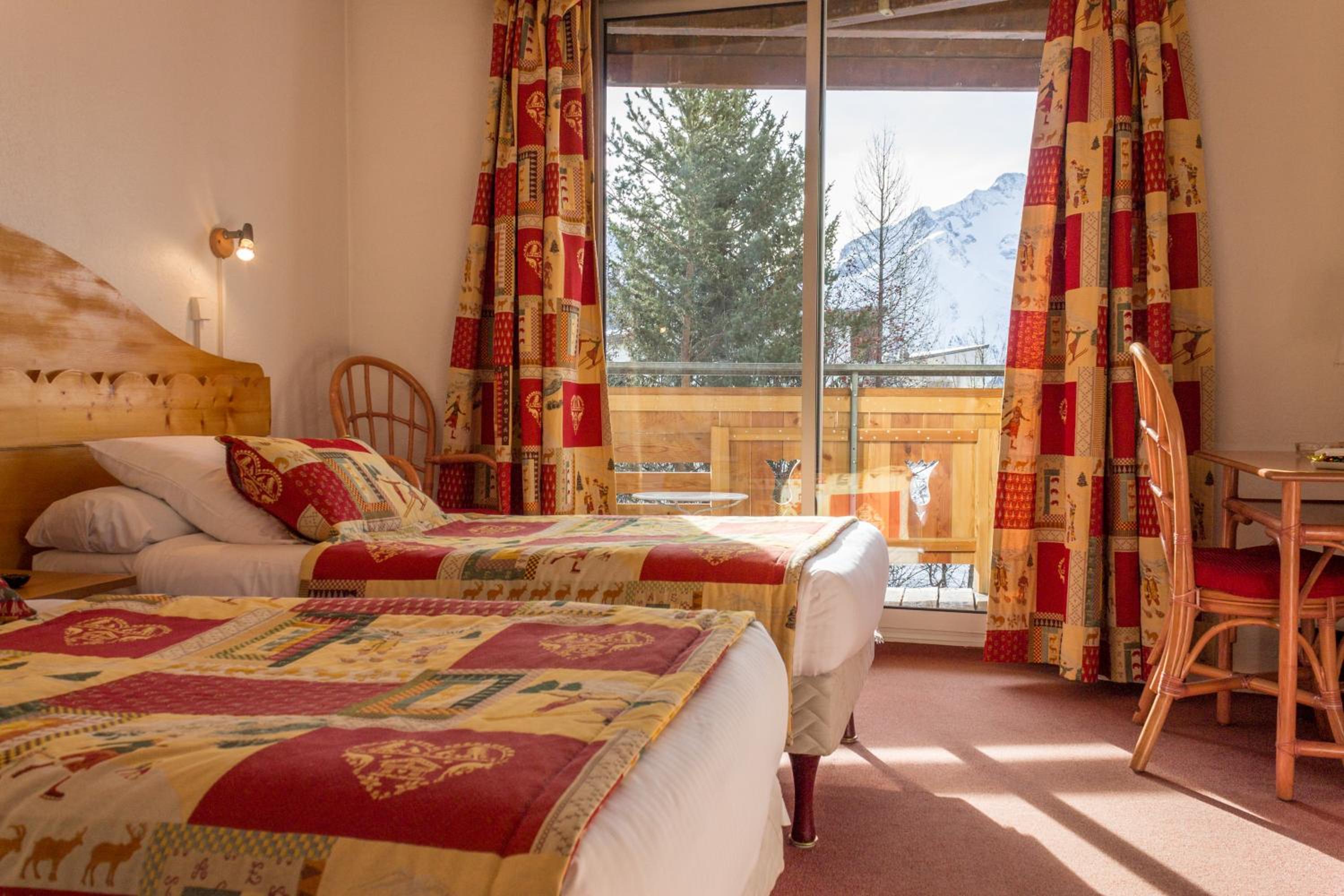 Double/Twin Room with Balcony