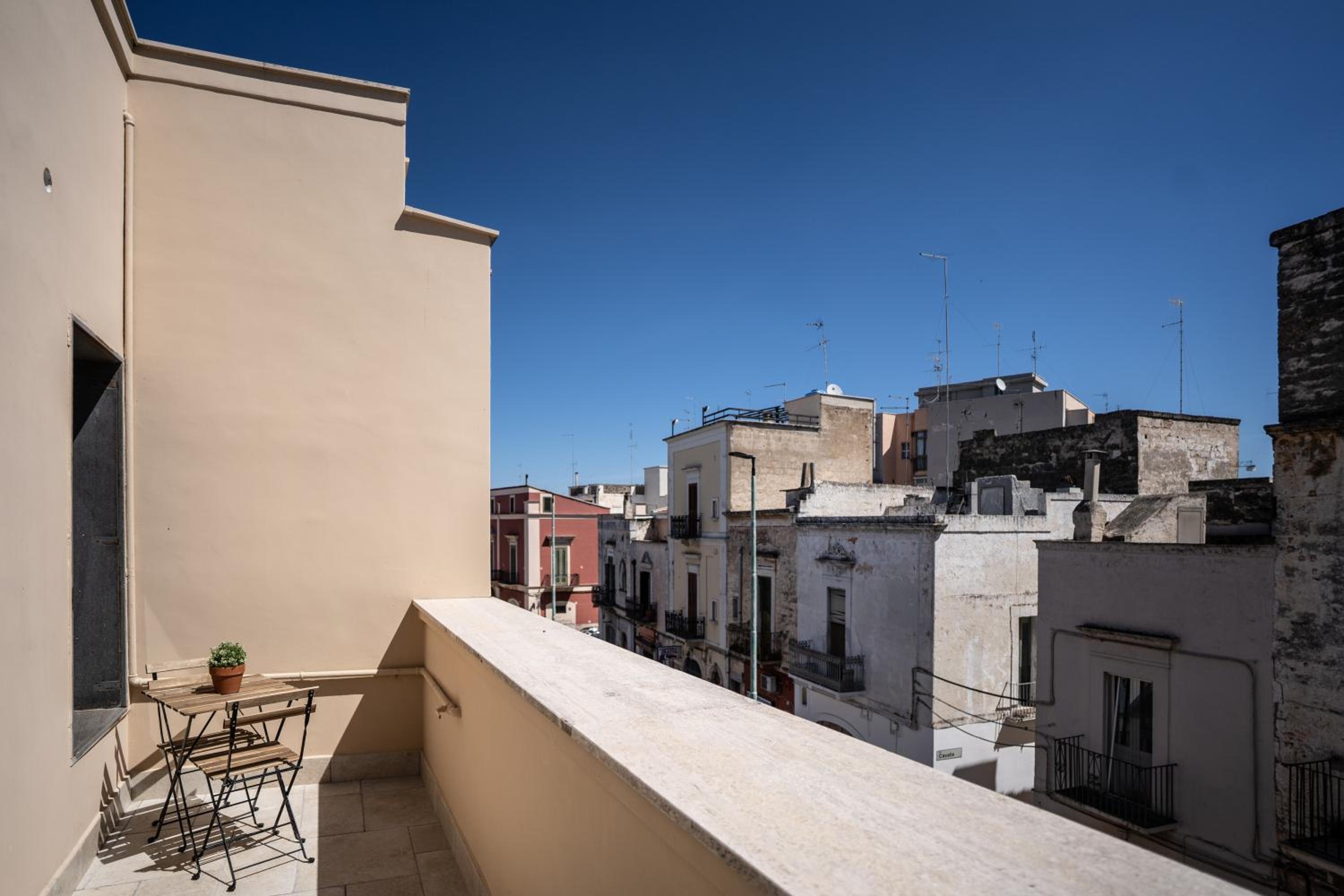 Double Room with Balcony photo 2
