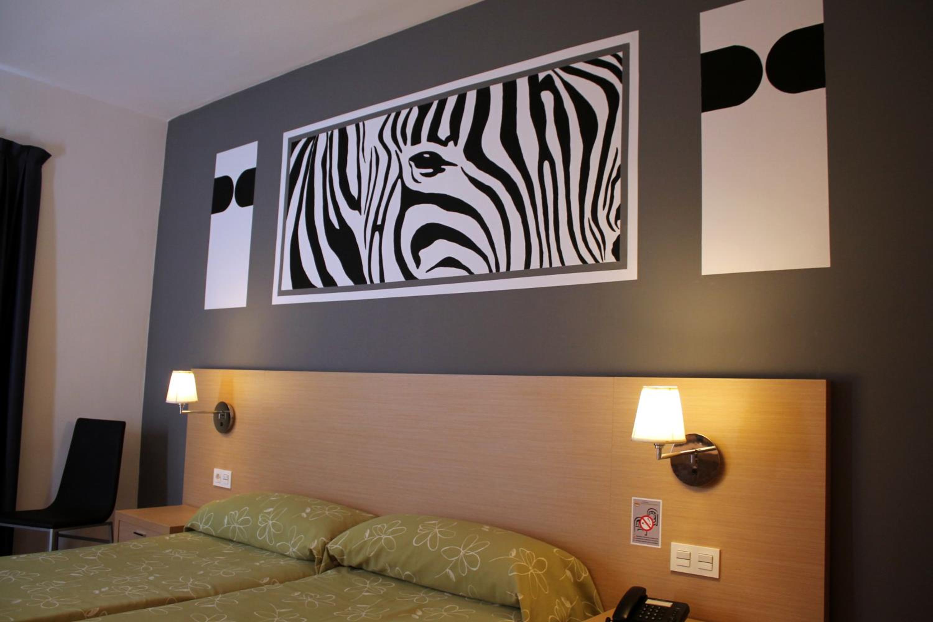 Twin Room with Garden View photo 3