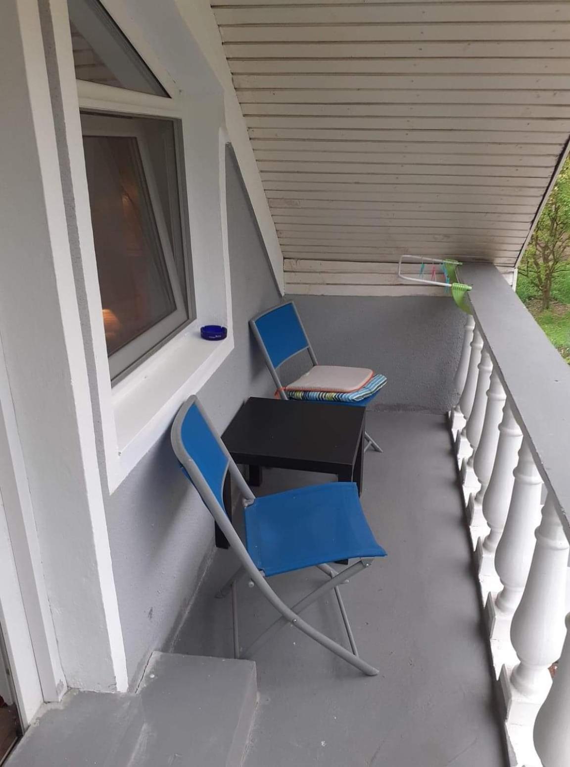 Double Room with Balcony - Photo 8