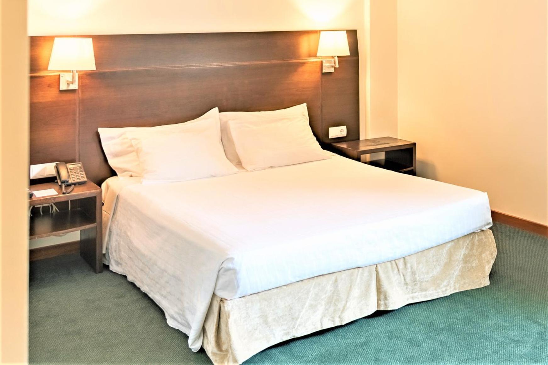 Standard Queen Room - Photo 4
