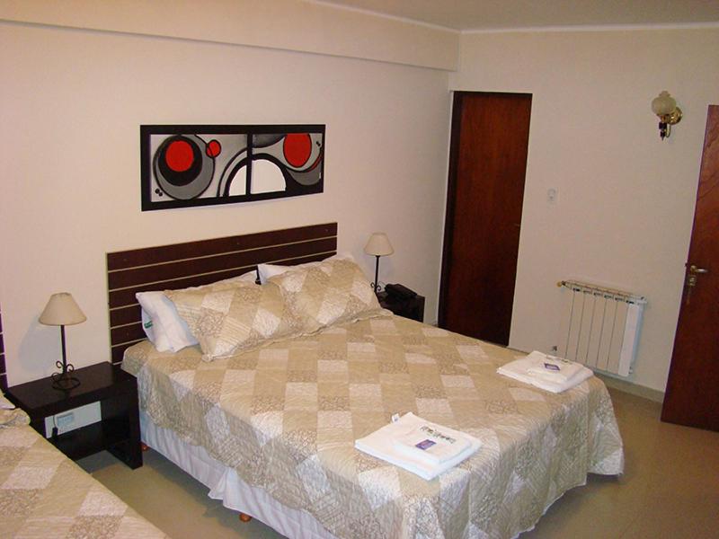 Quadruple Room with Bath photo 1