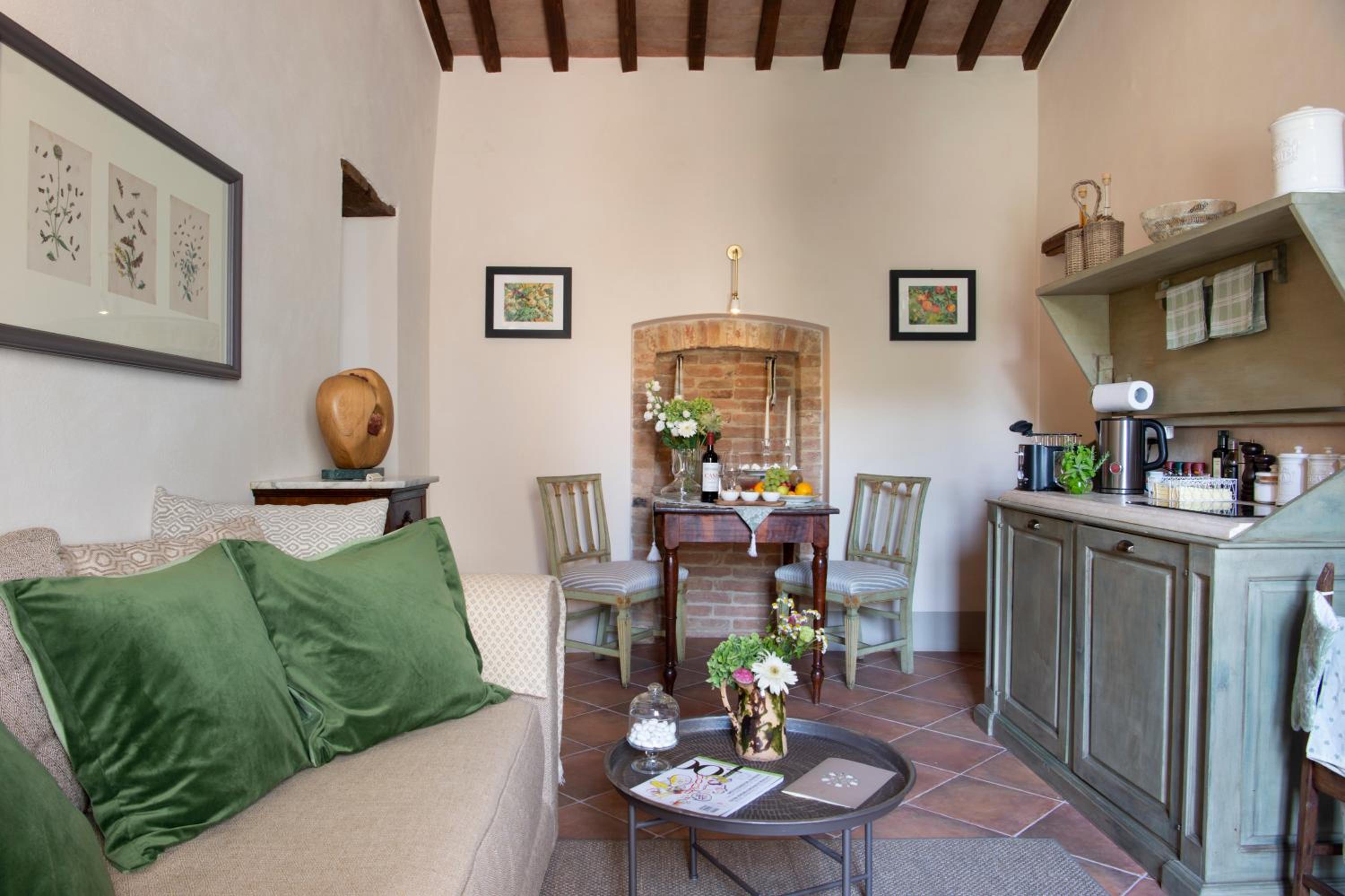 Deluxe Suite - Photo 1