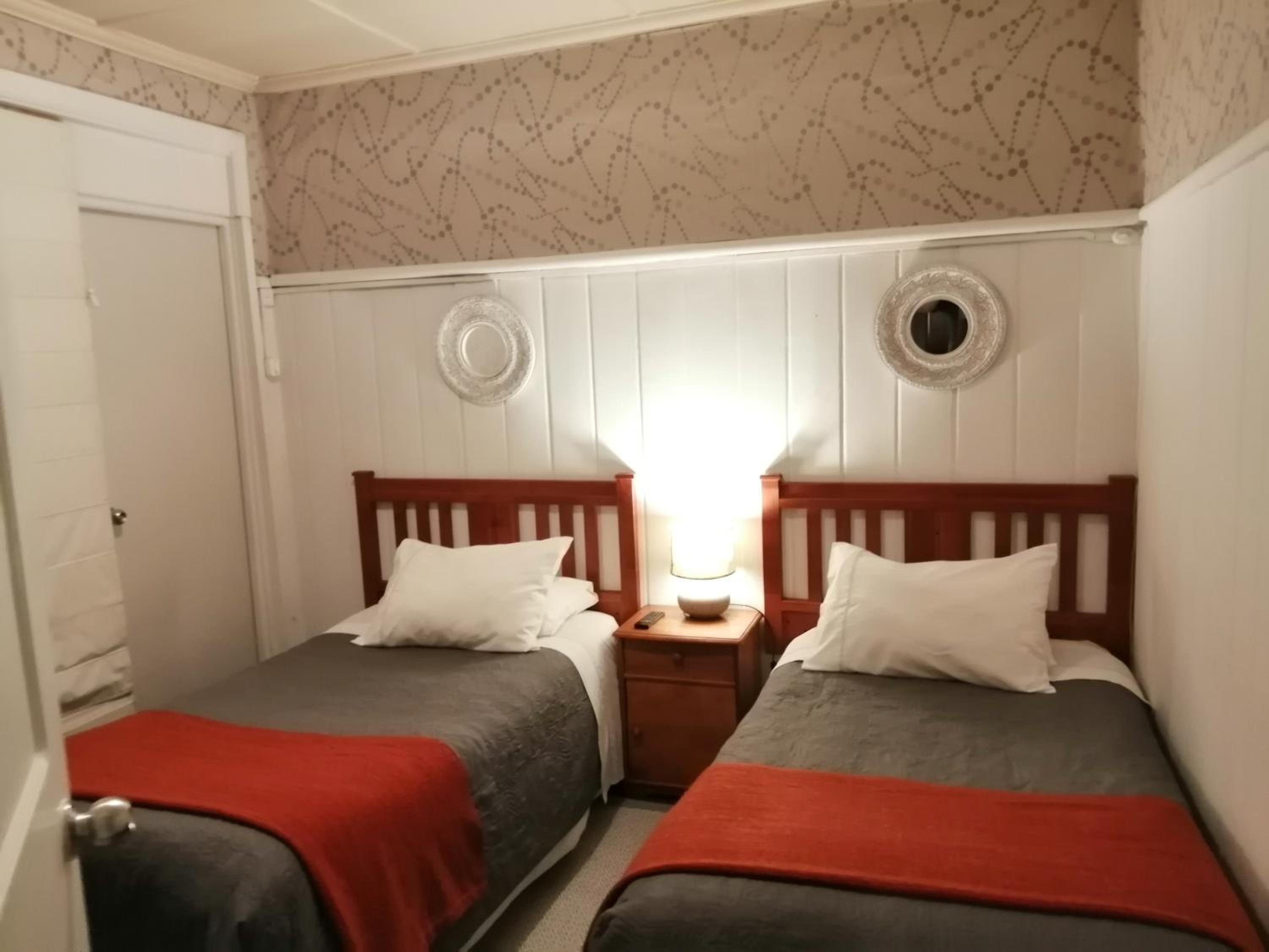 Twin Room with Private Bathroom photo 3