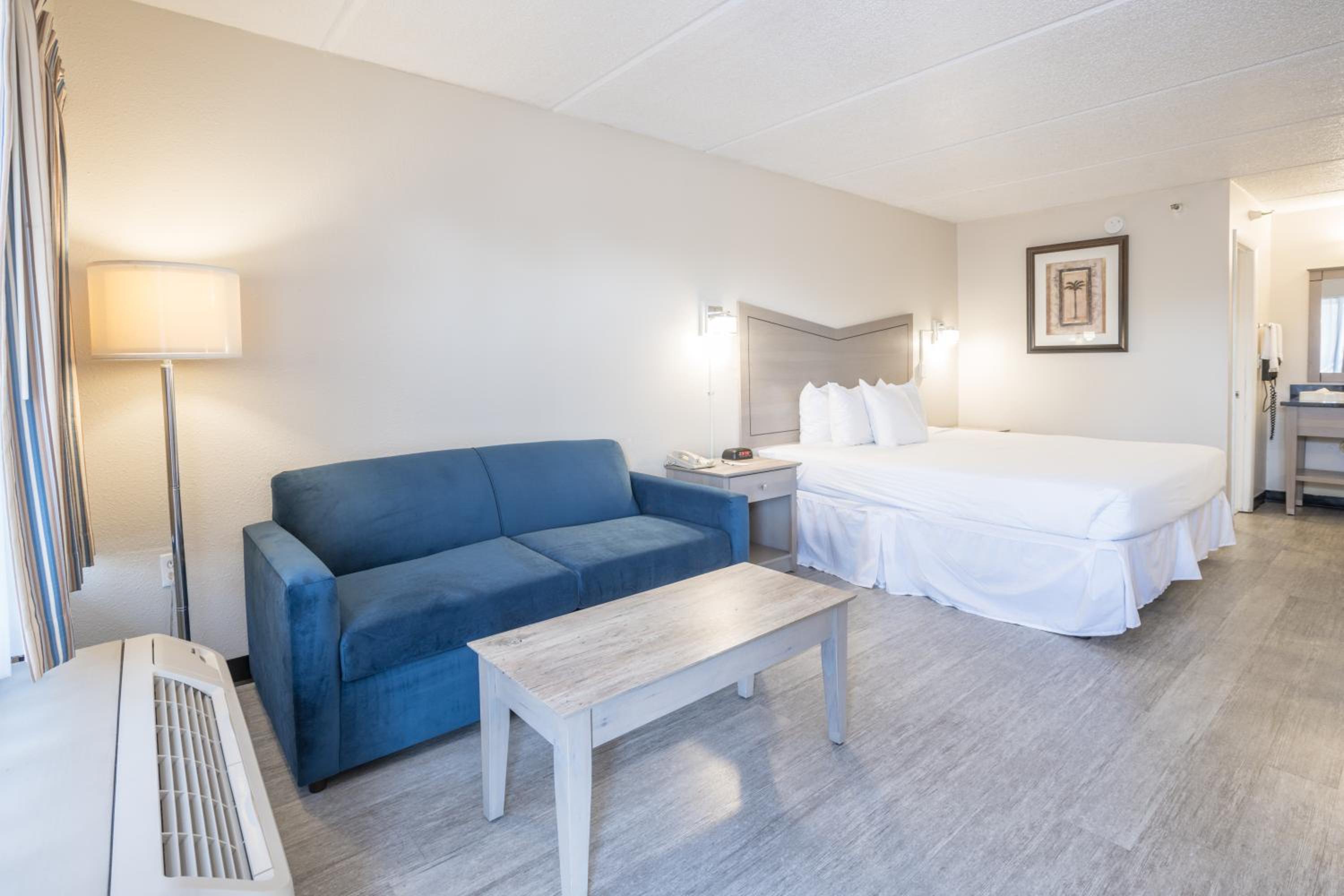 King Room with Pool View