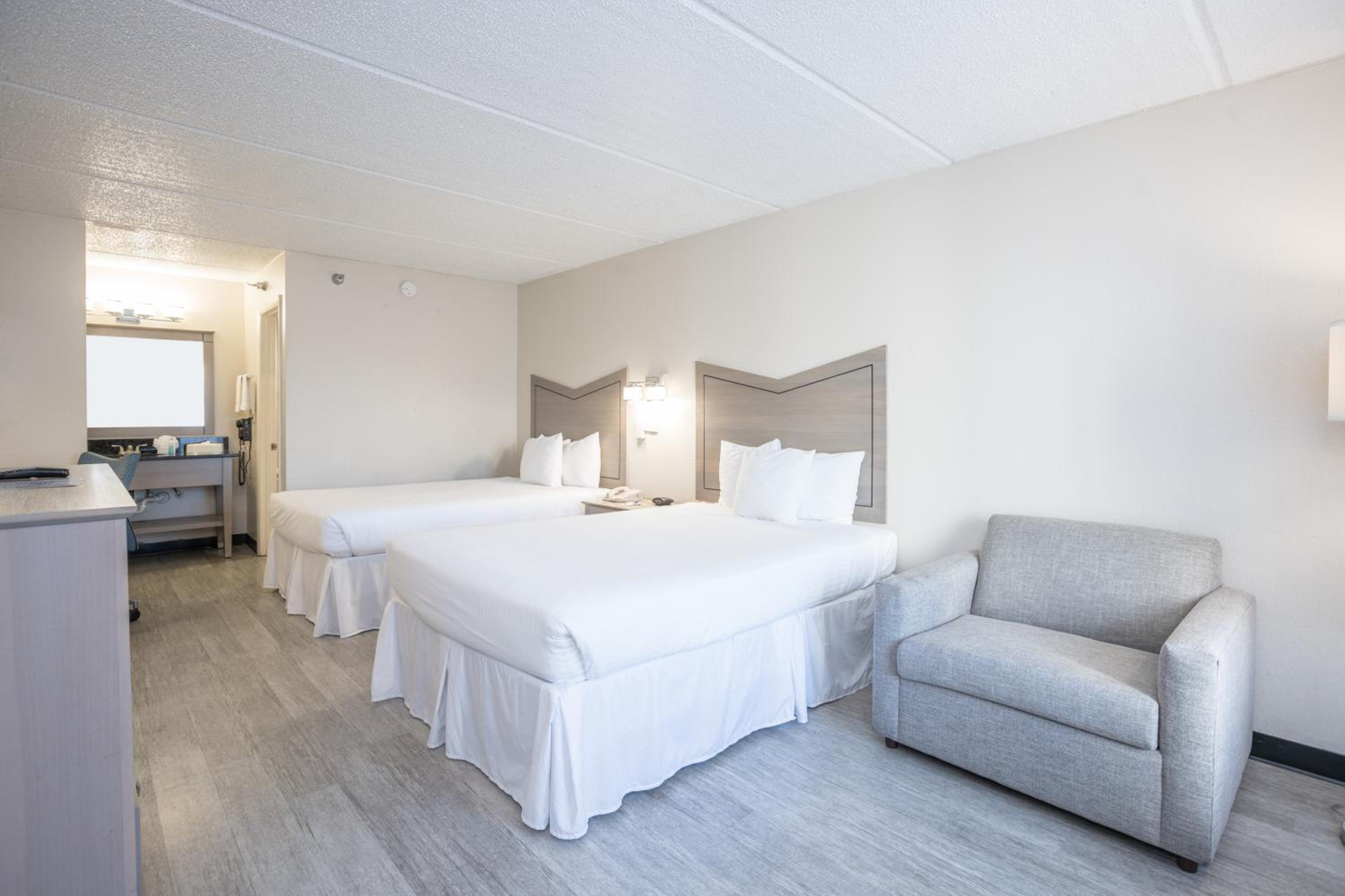 Double Room with Pool View
