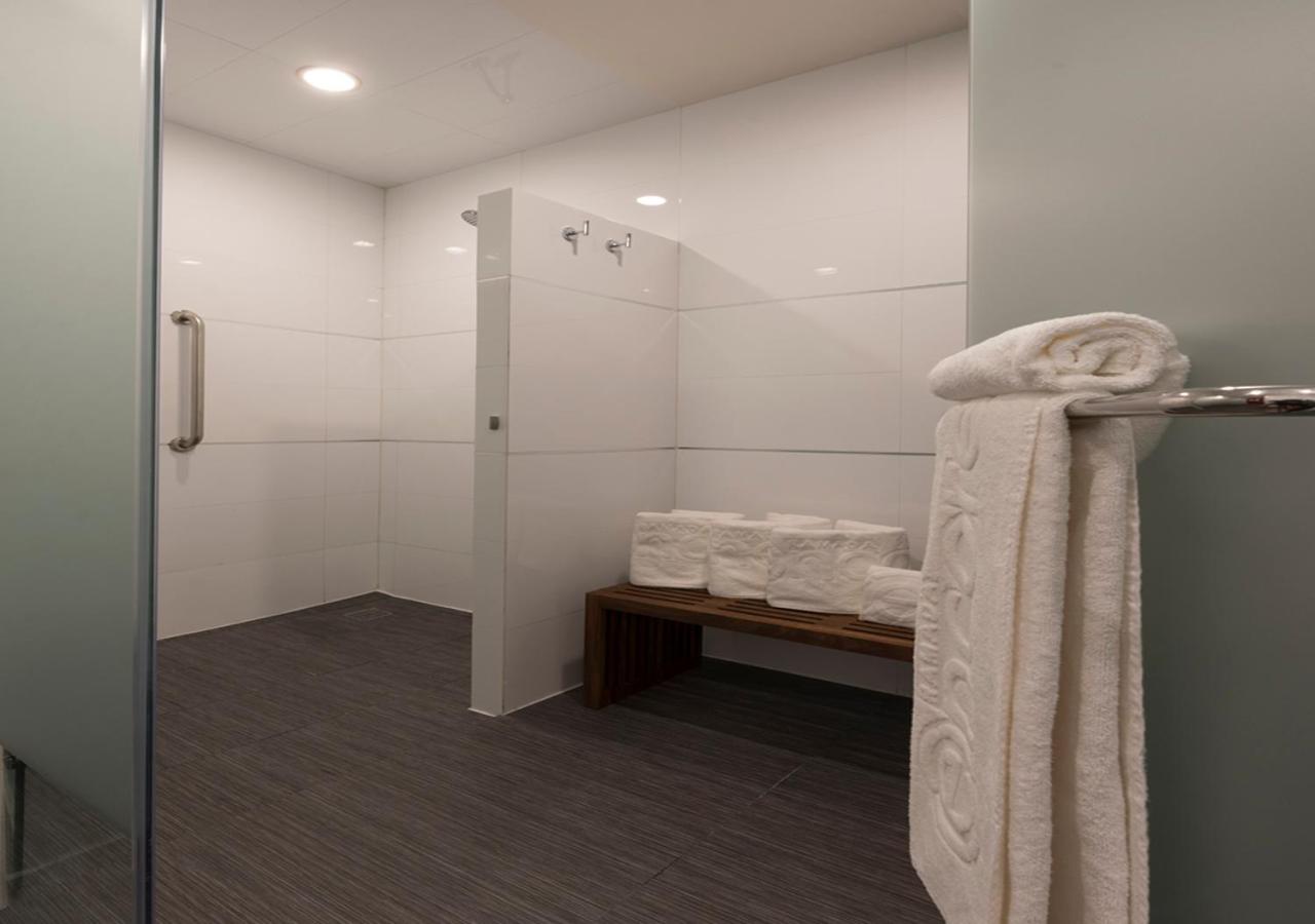 Junior King Suite - Non-Smoking - Photo 4