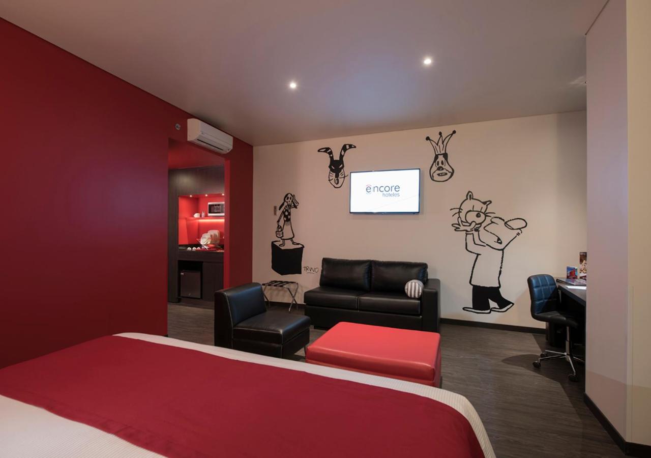 Junior King Suite - Non-Smoking - Photo 6