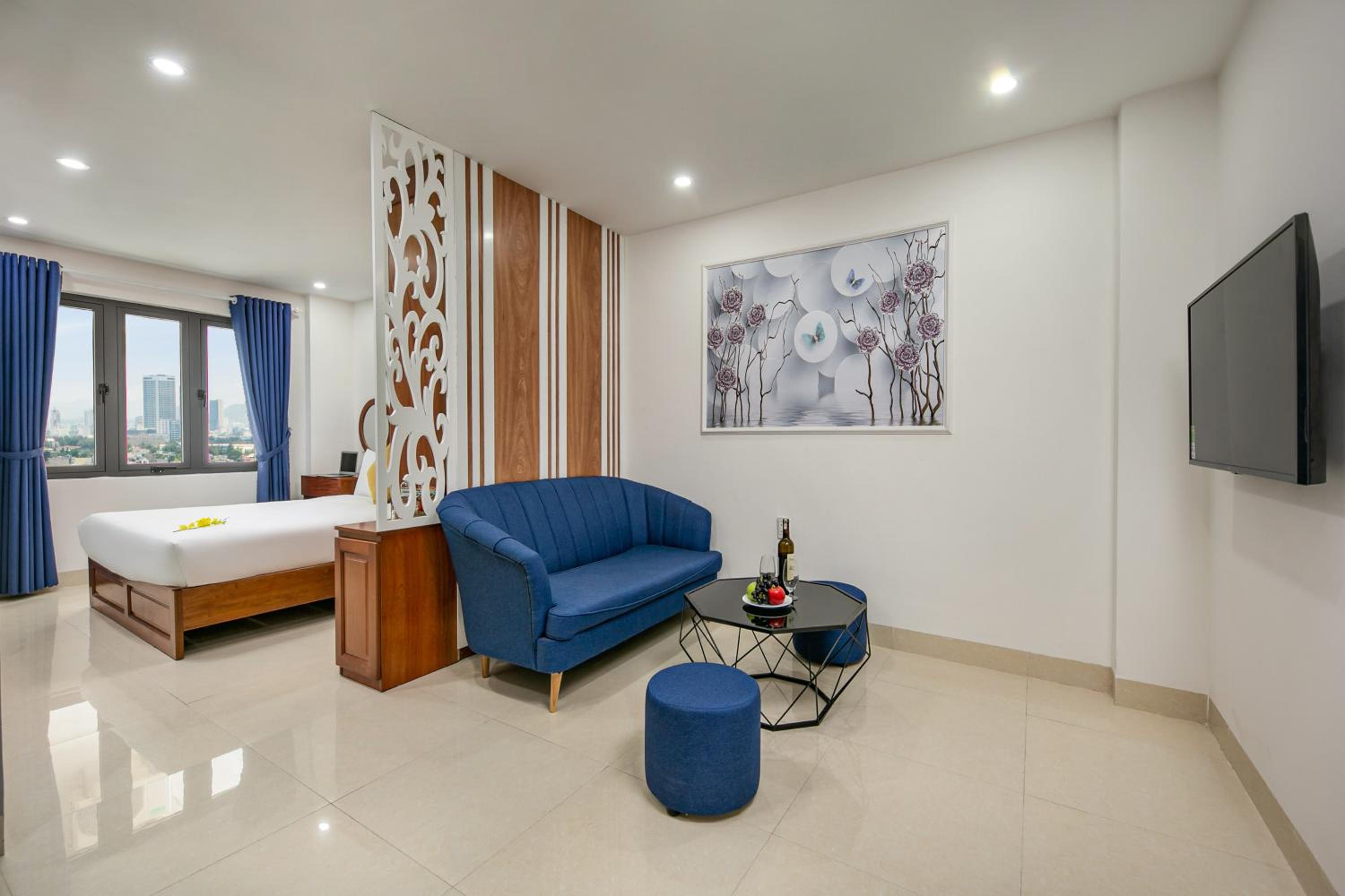 King Apartment with Sofa Bed