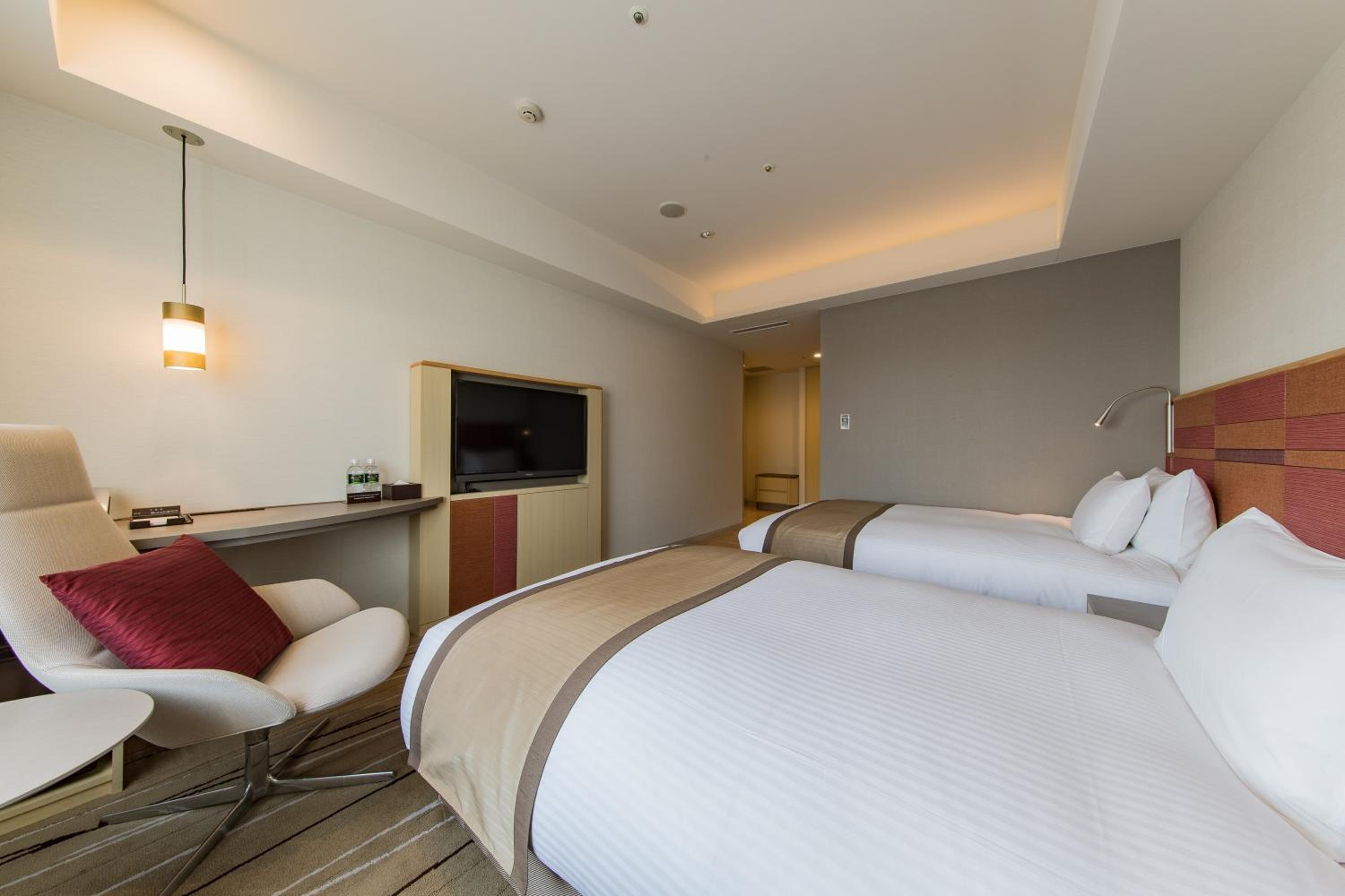 Premium Twin Room - Non-Smoking photo 3