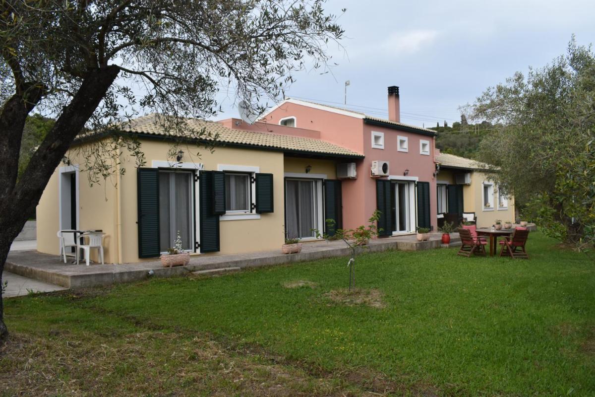 Villa photo 3