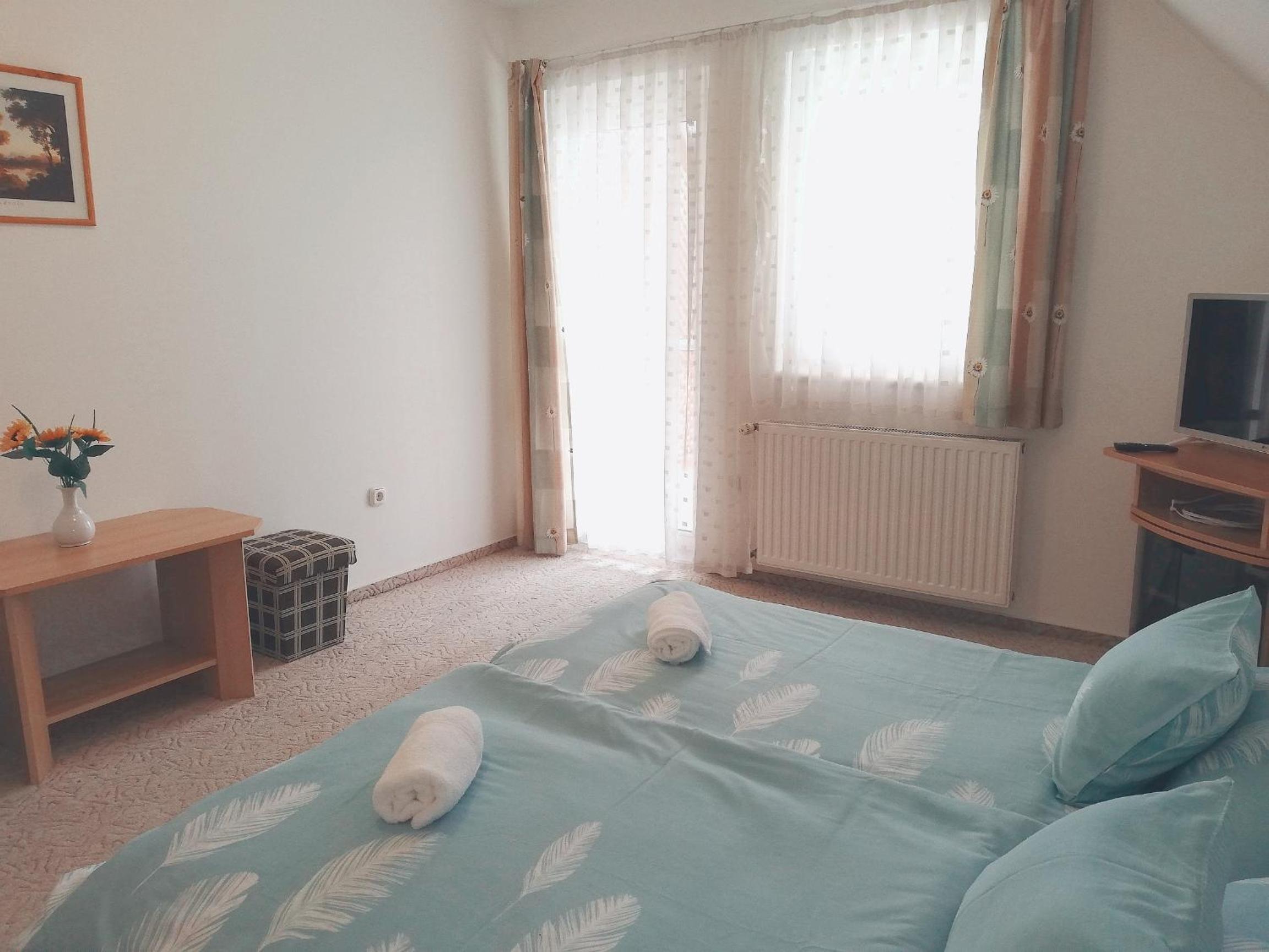 One-Bedroom Apartment photo 3