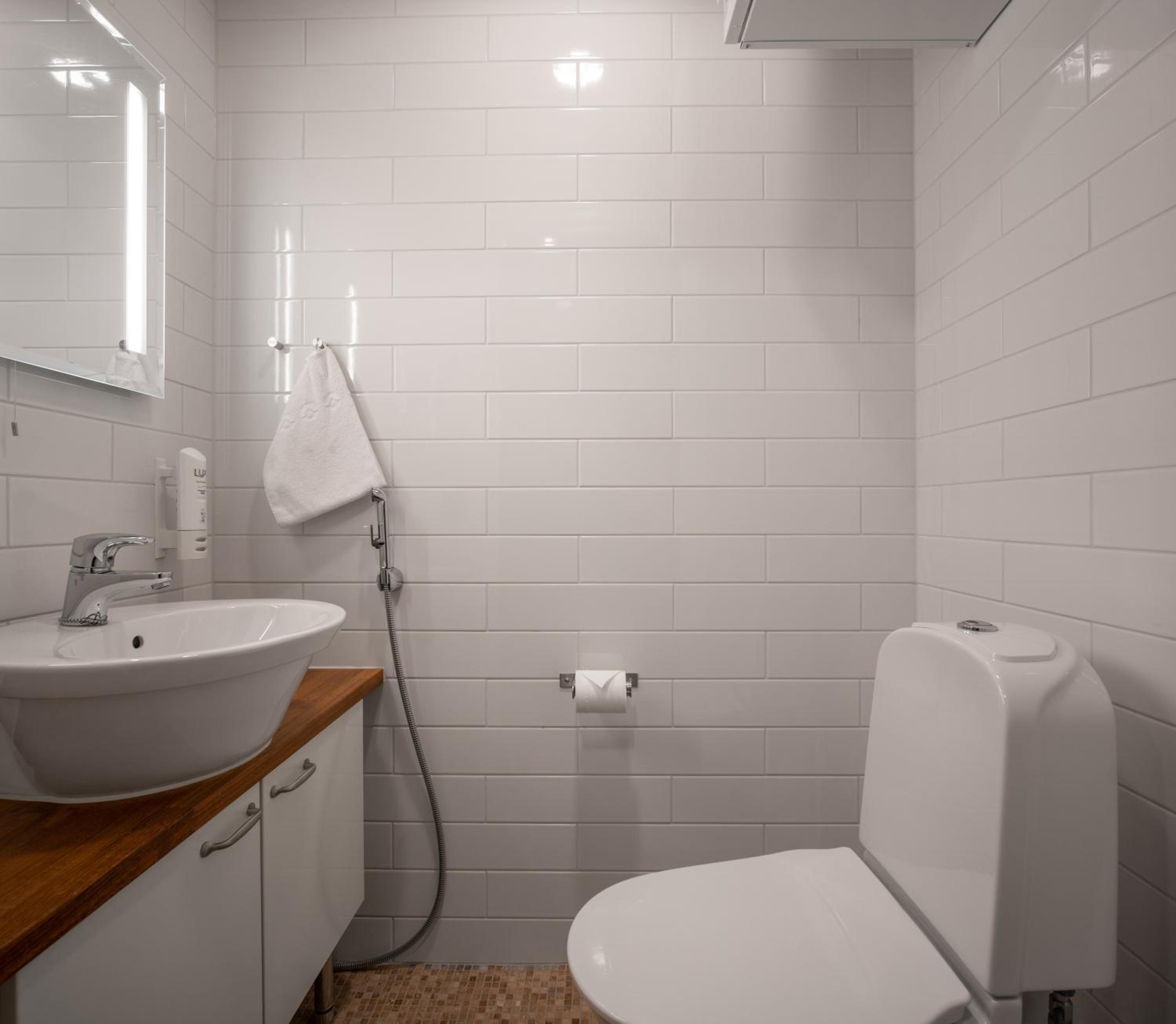 Two-Bedroom Apartment - Photo 9