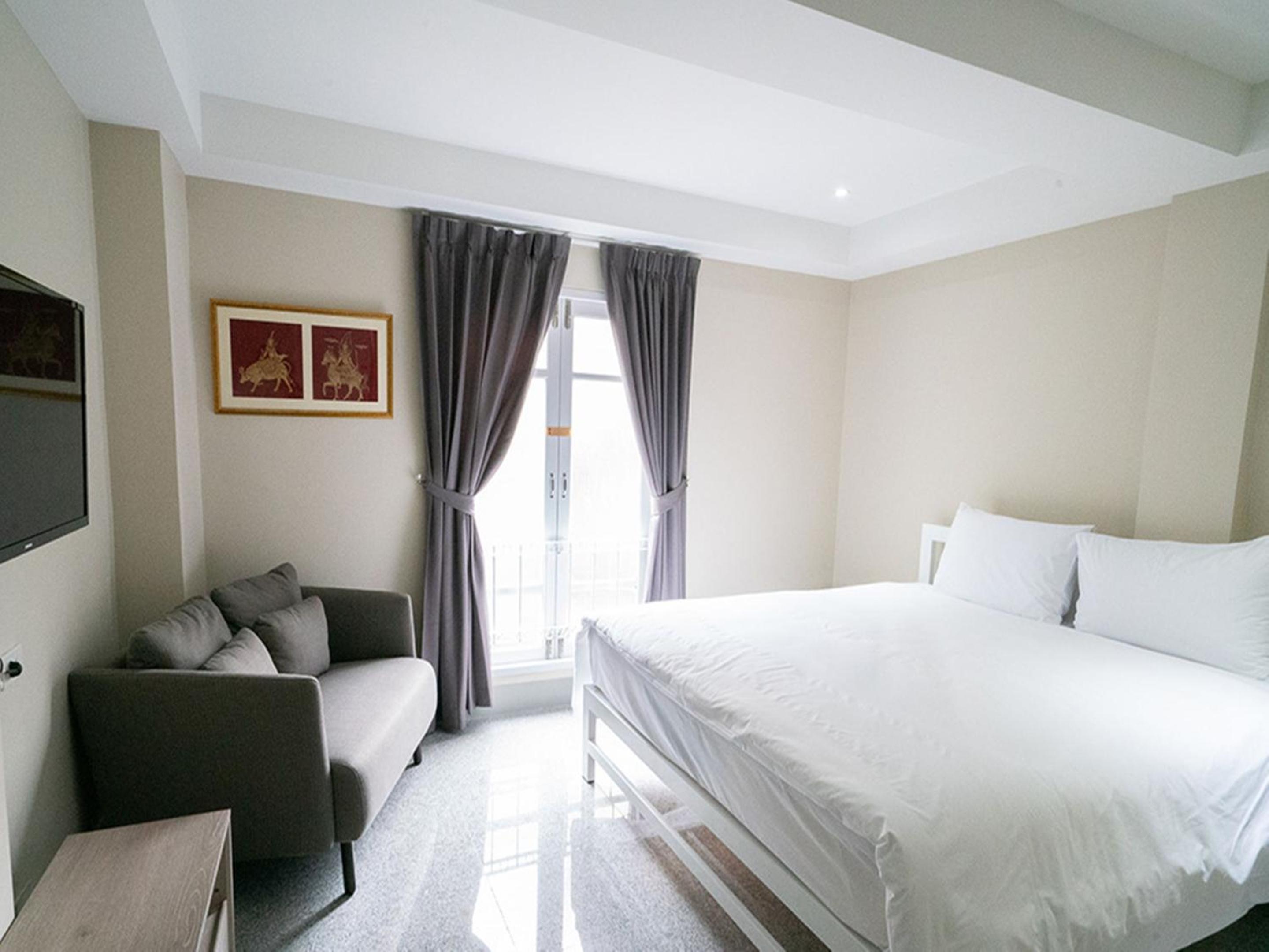 Superior Double or Twin Room photo 2