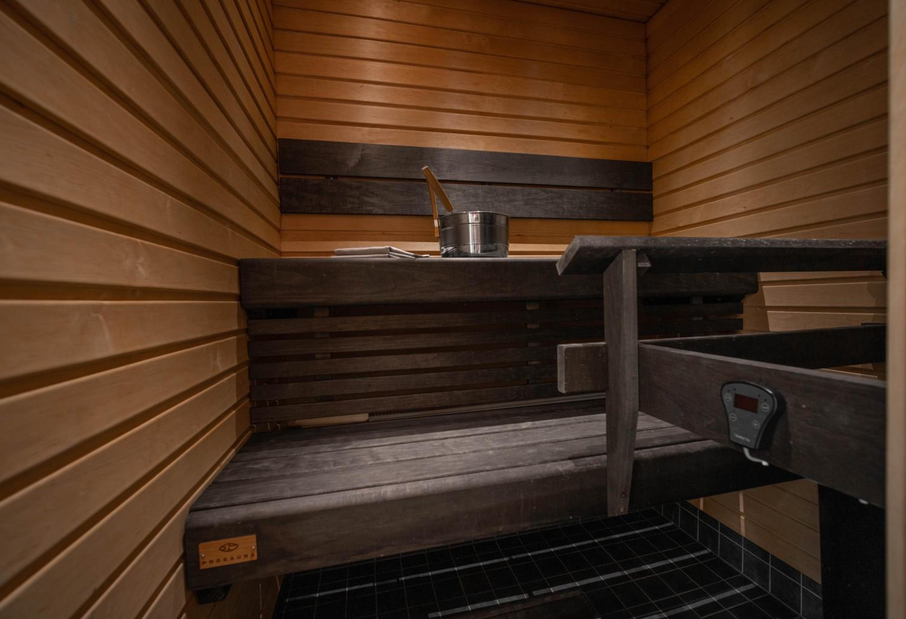 Two-Bedroom Apartment - Photo 2