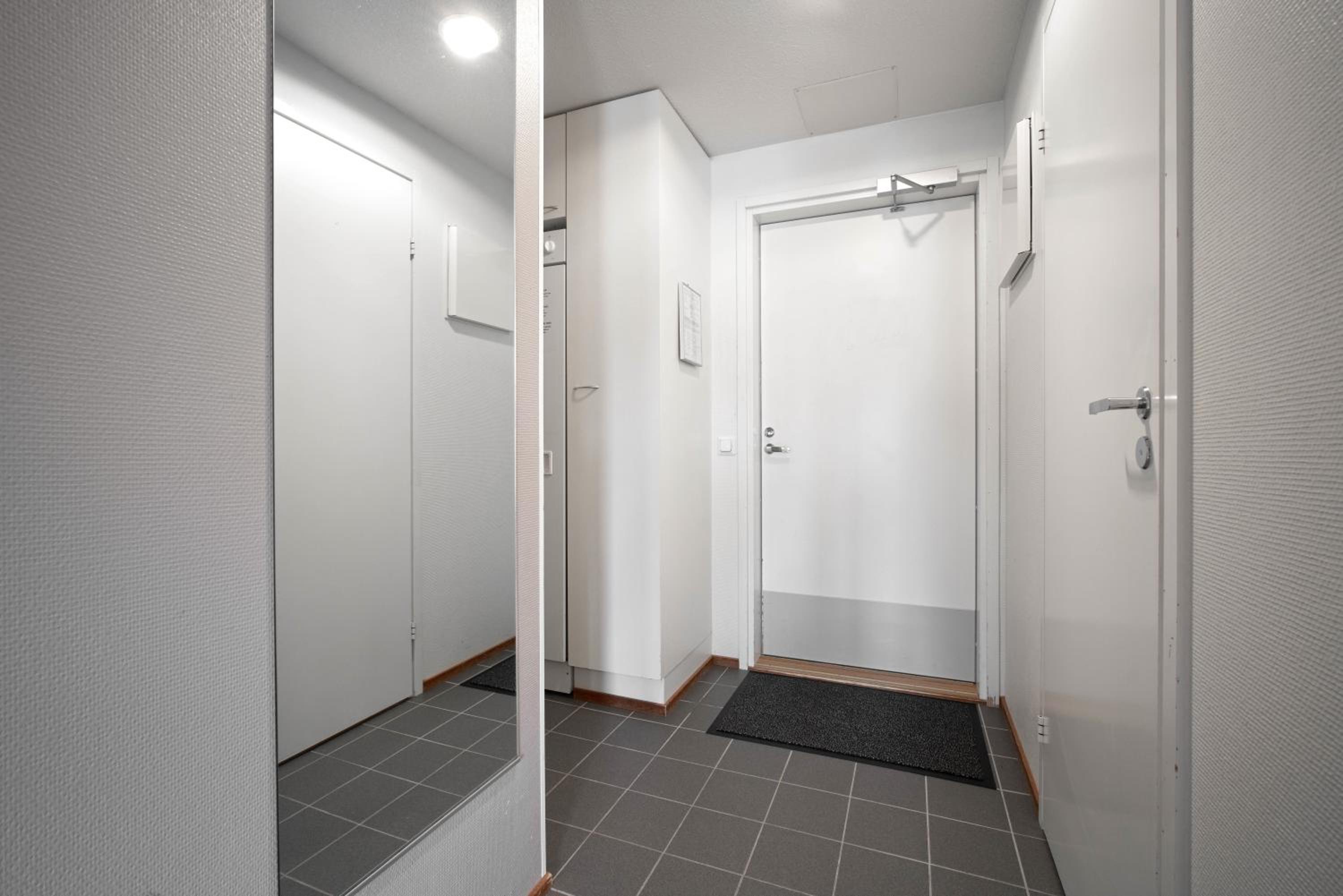 Two-Bedroom Apartment - Photo 15