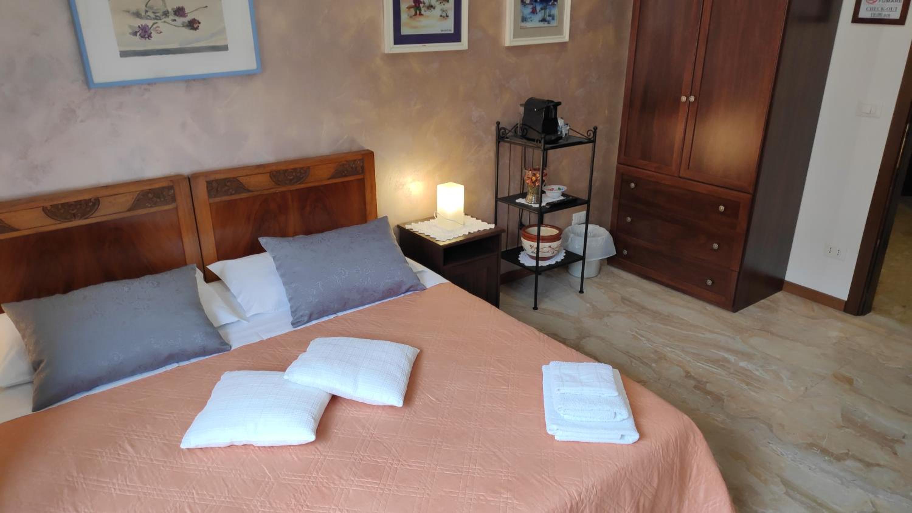 Triple Room with Bathroom