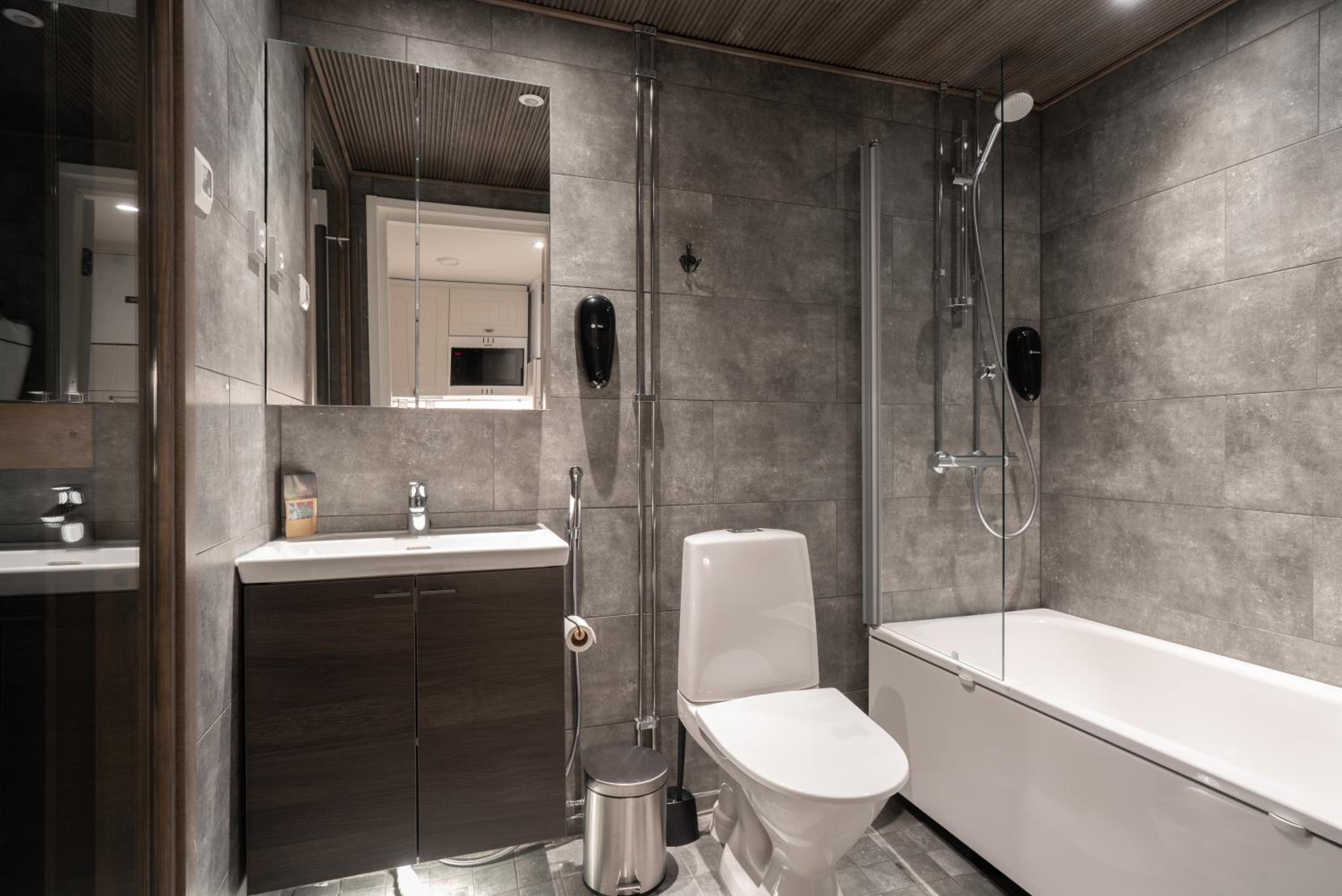 Deluxe Twin Room Sauna - Photo 10