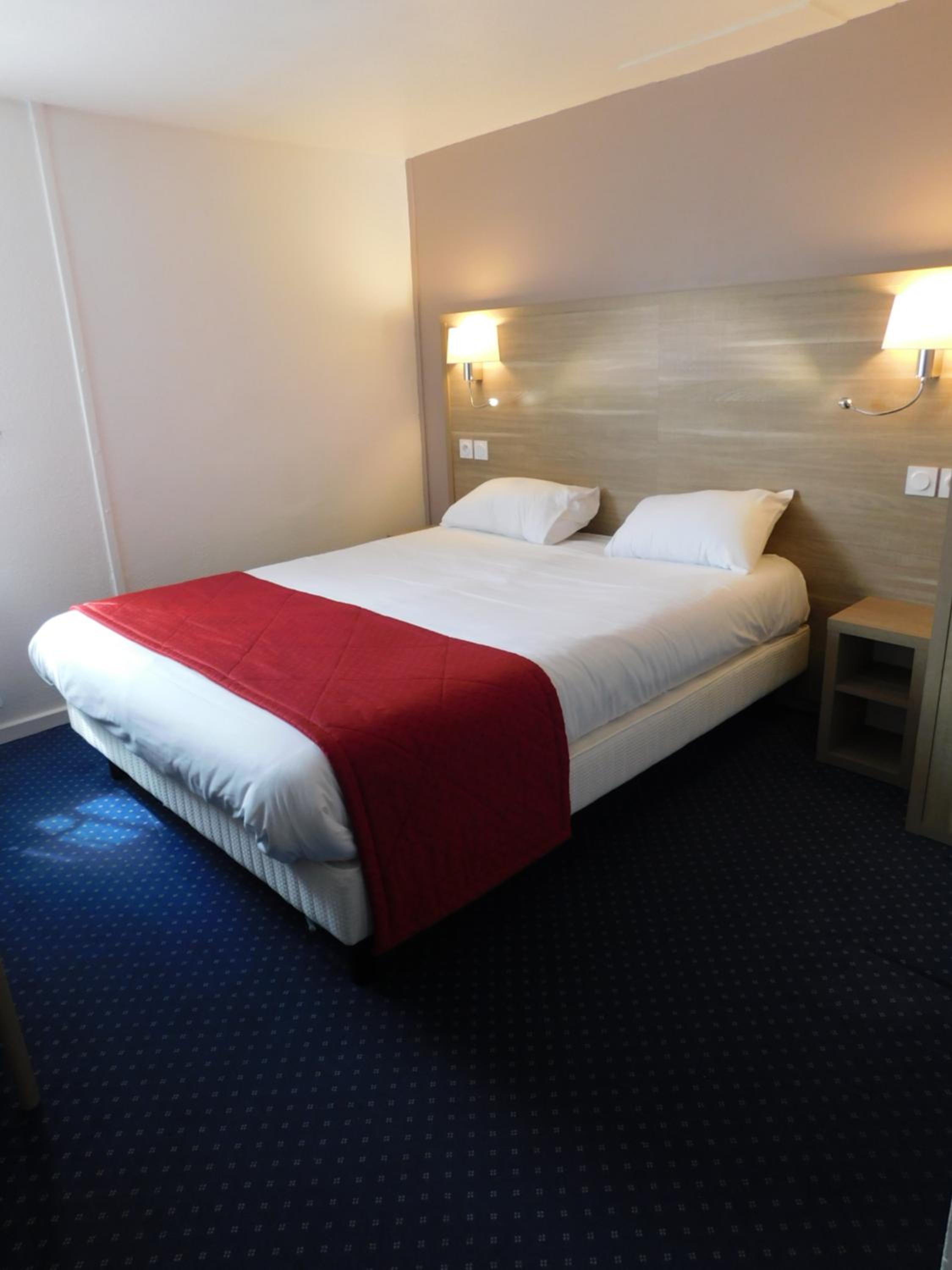 Standard Double Room - Photo 1