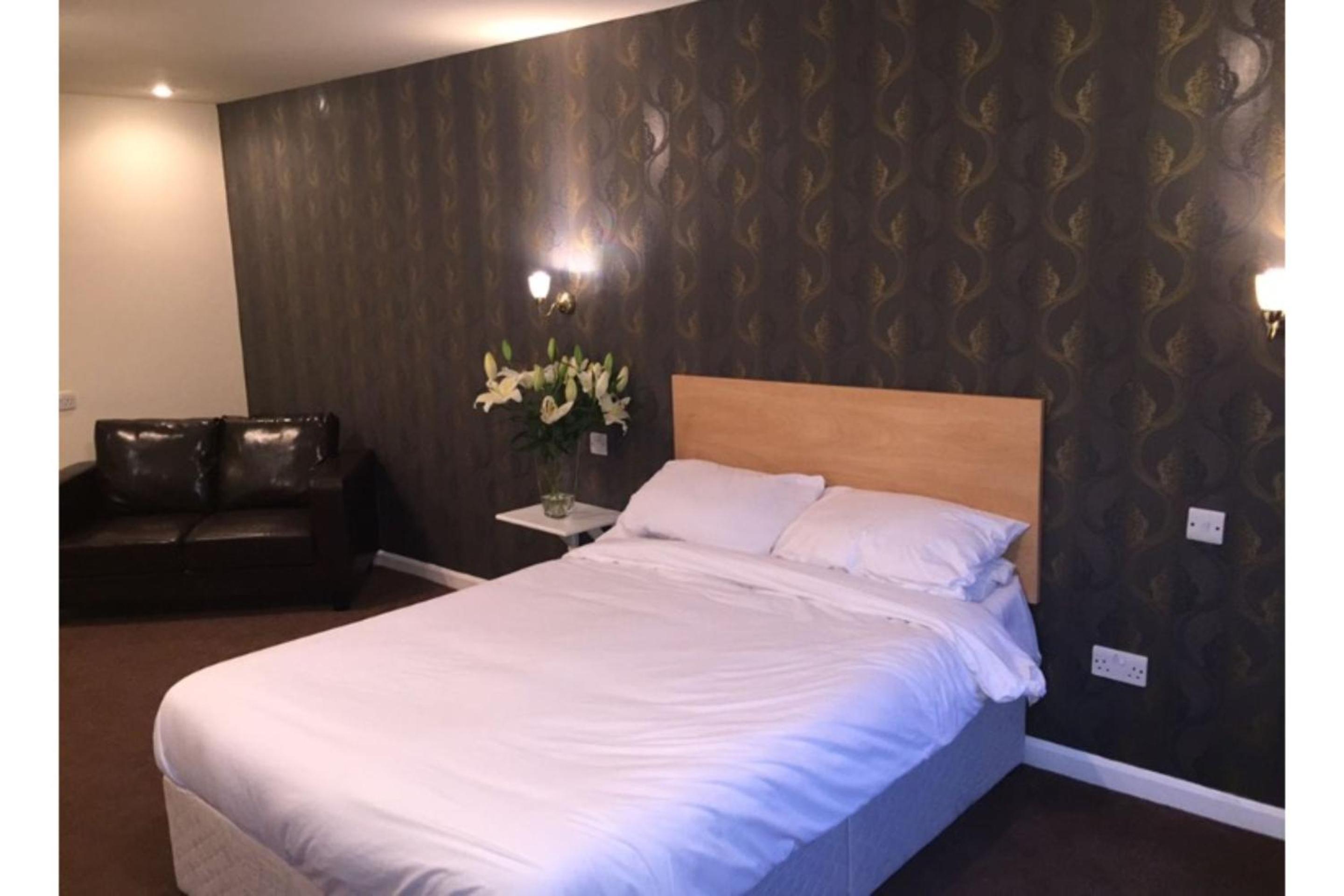 Standard Double Room - Photo 1