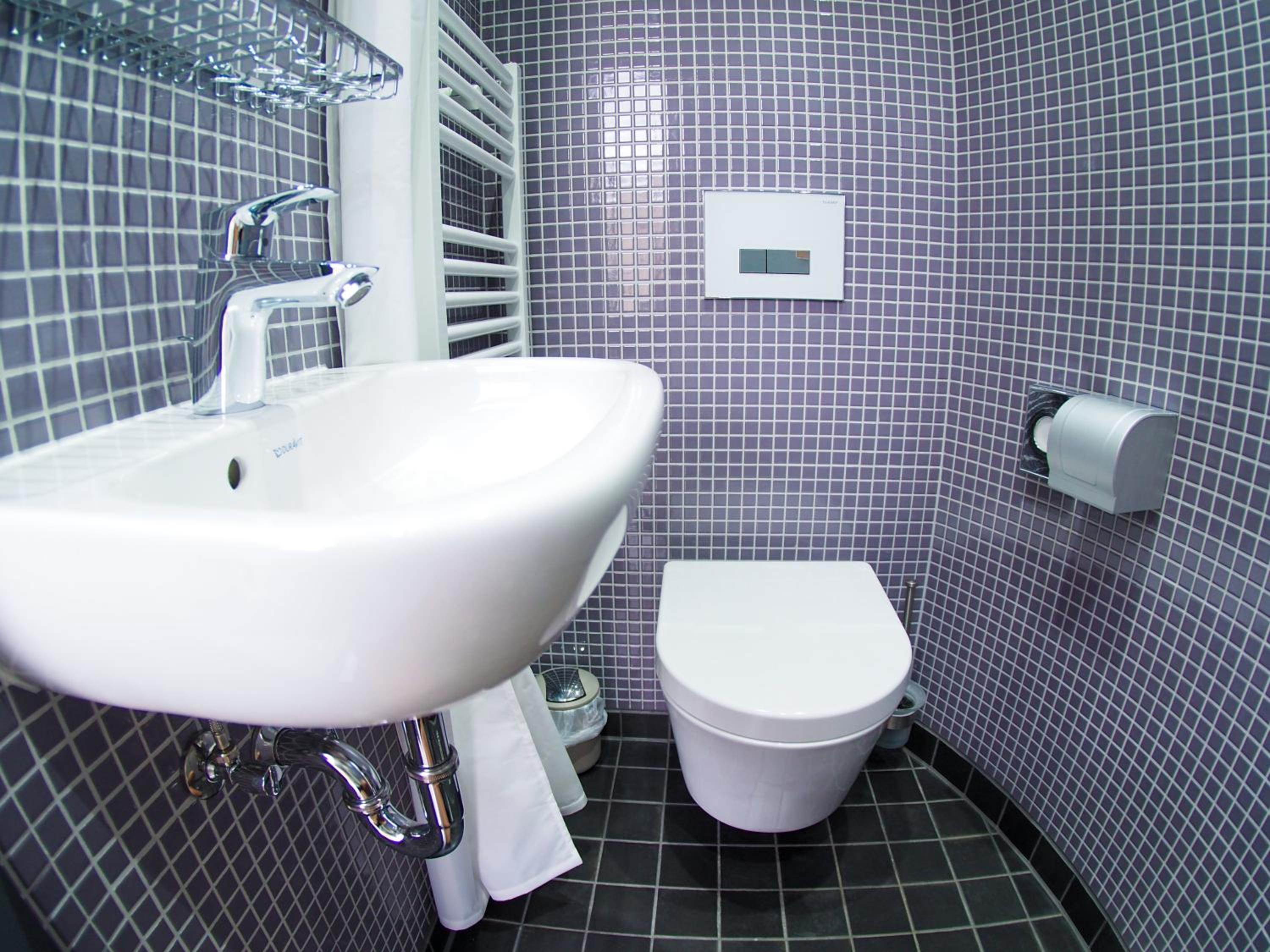 Double Room - Photo 5