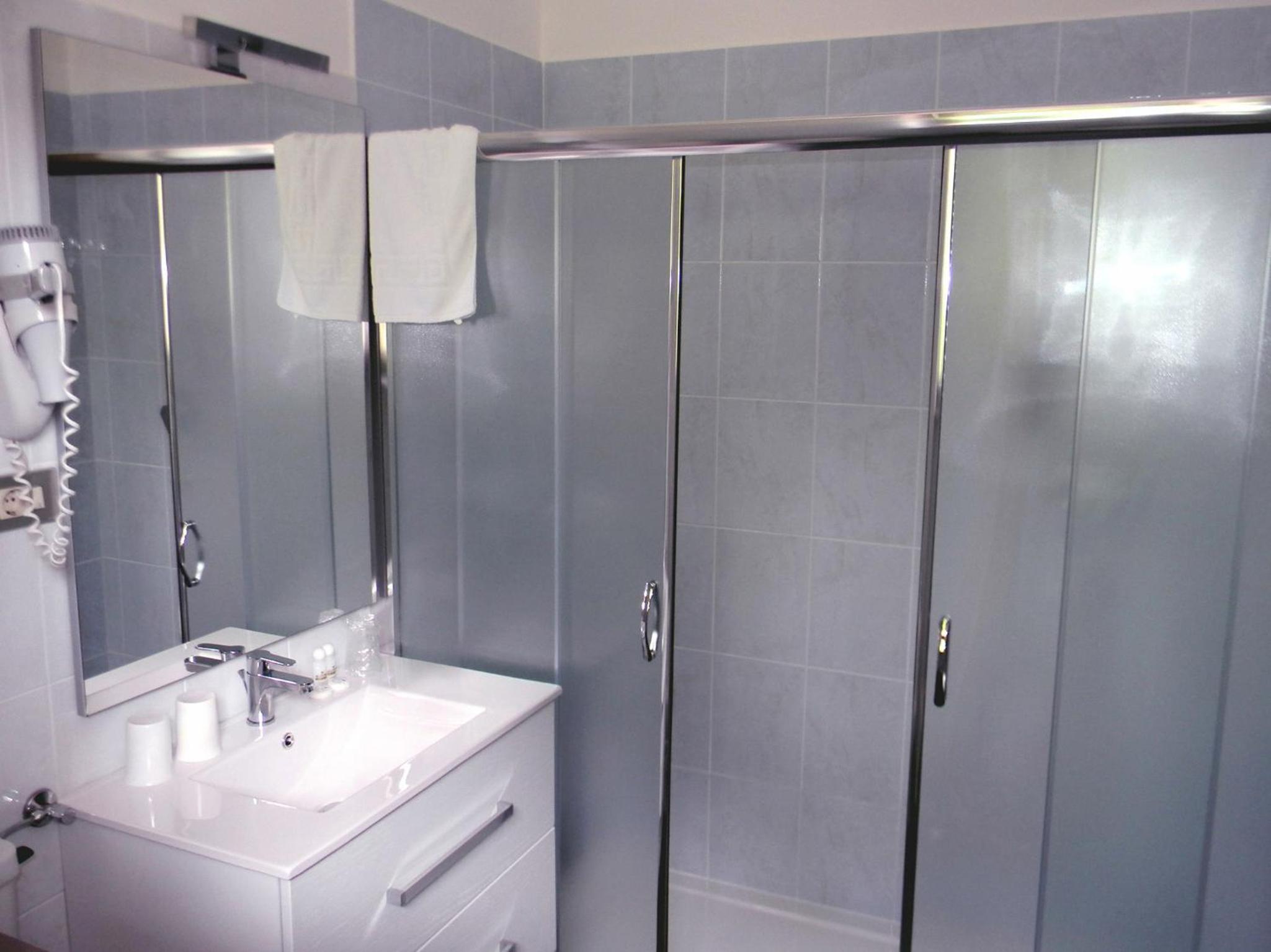 Double or Twin Room photo 2