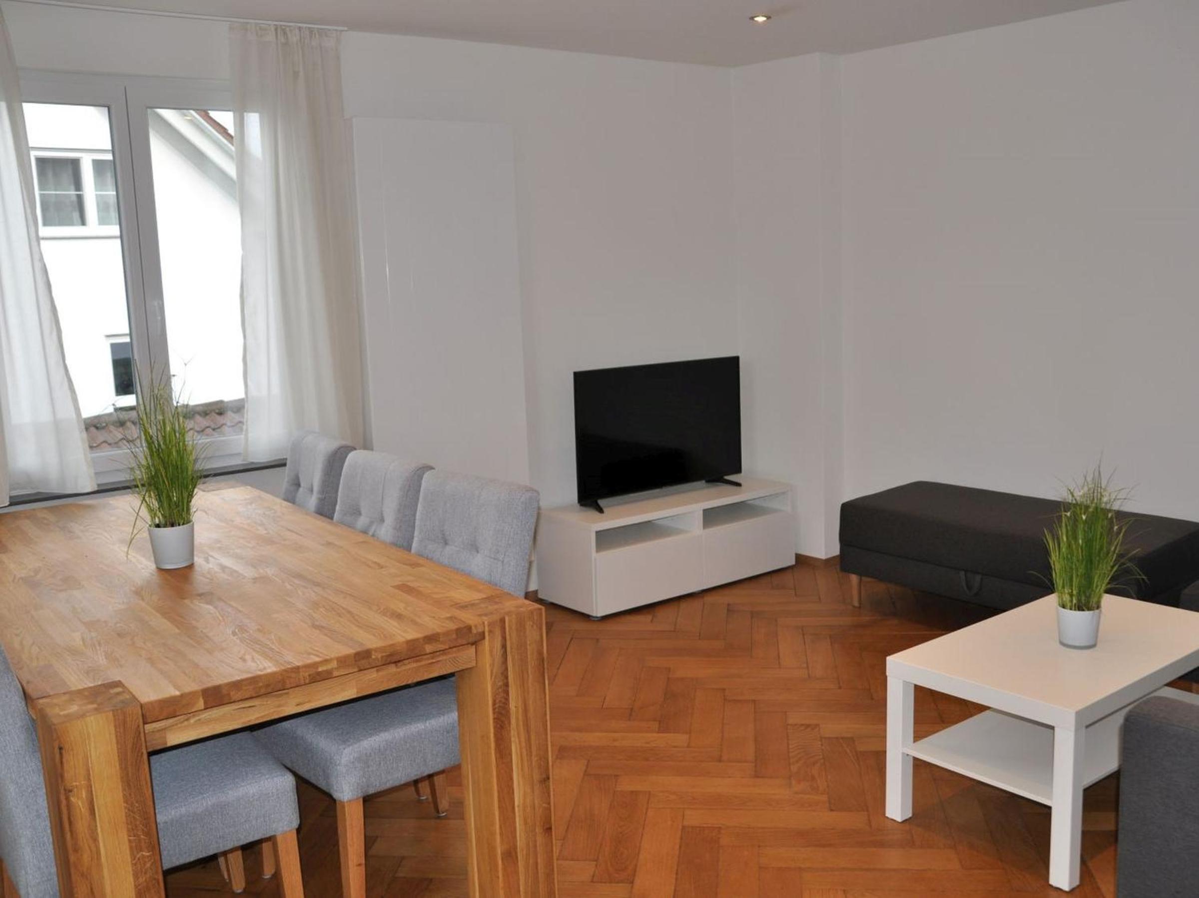 Two-Bedroom Apartment with Balcony photo 1