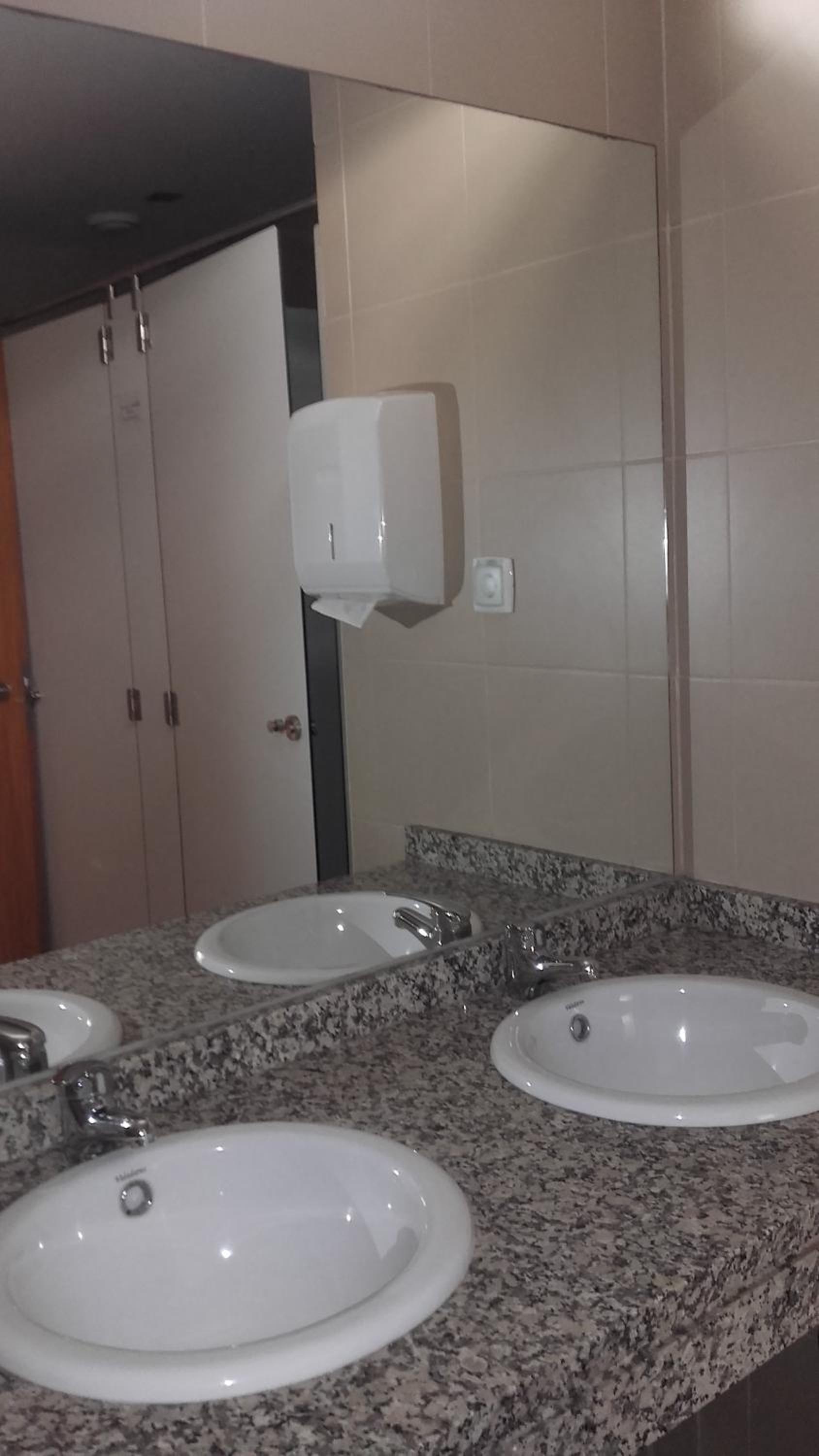 Family Room with Private Bathroom photo 3