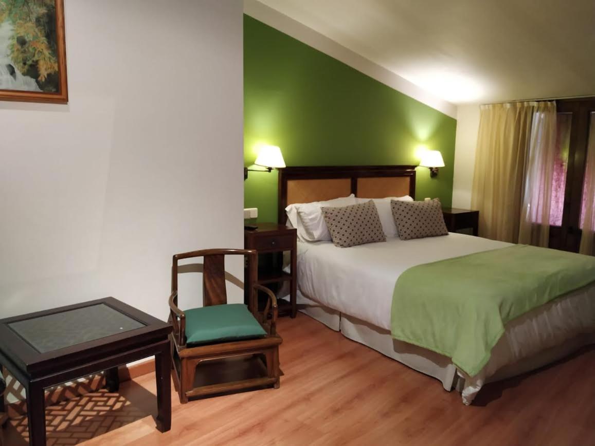 Habitación Doble o con Dos Camas