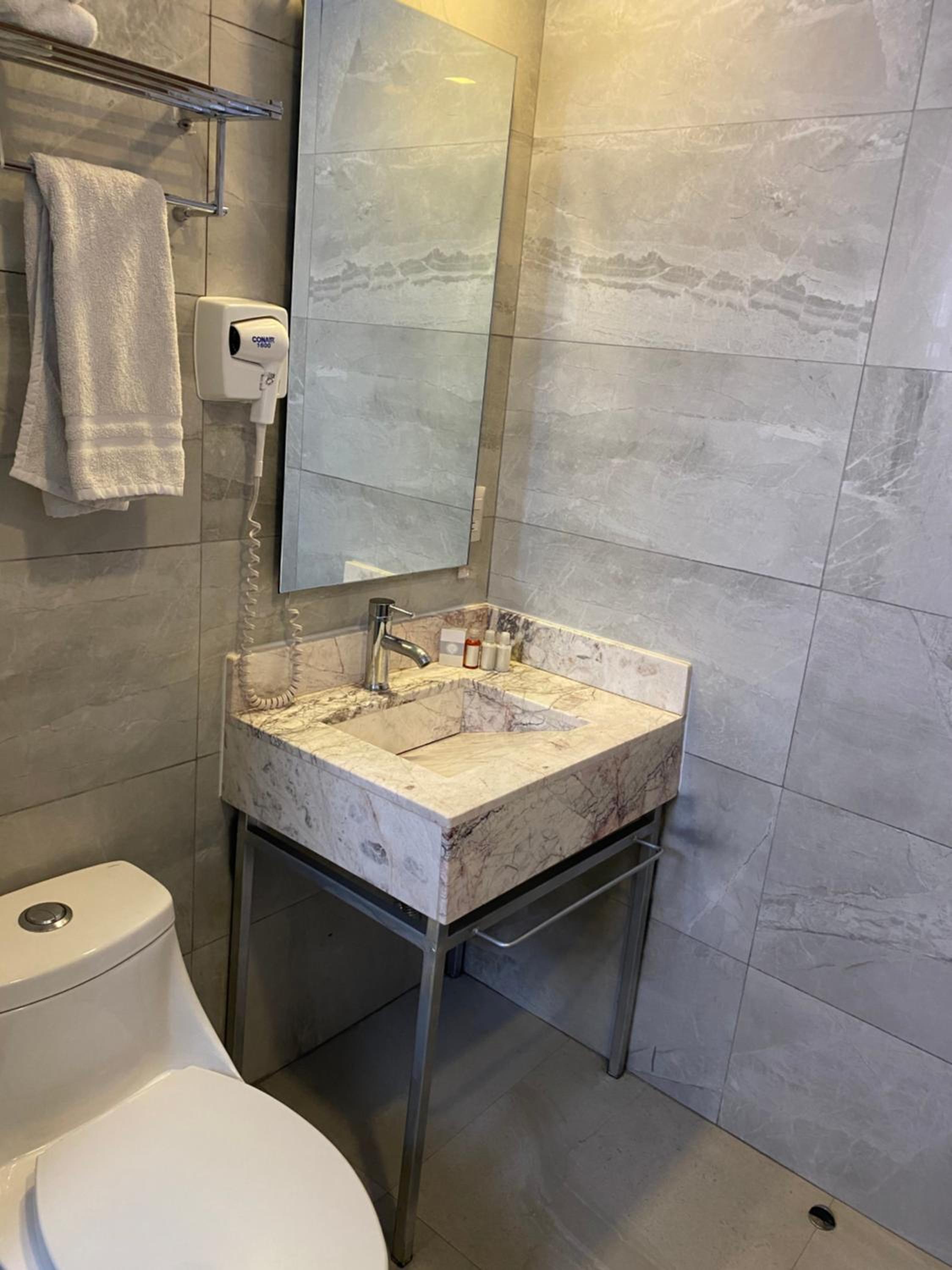 Superior Suite - Photo 2