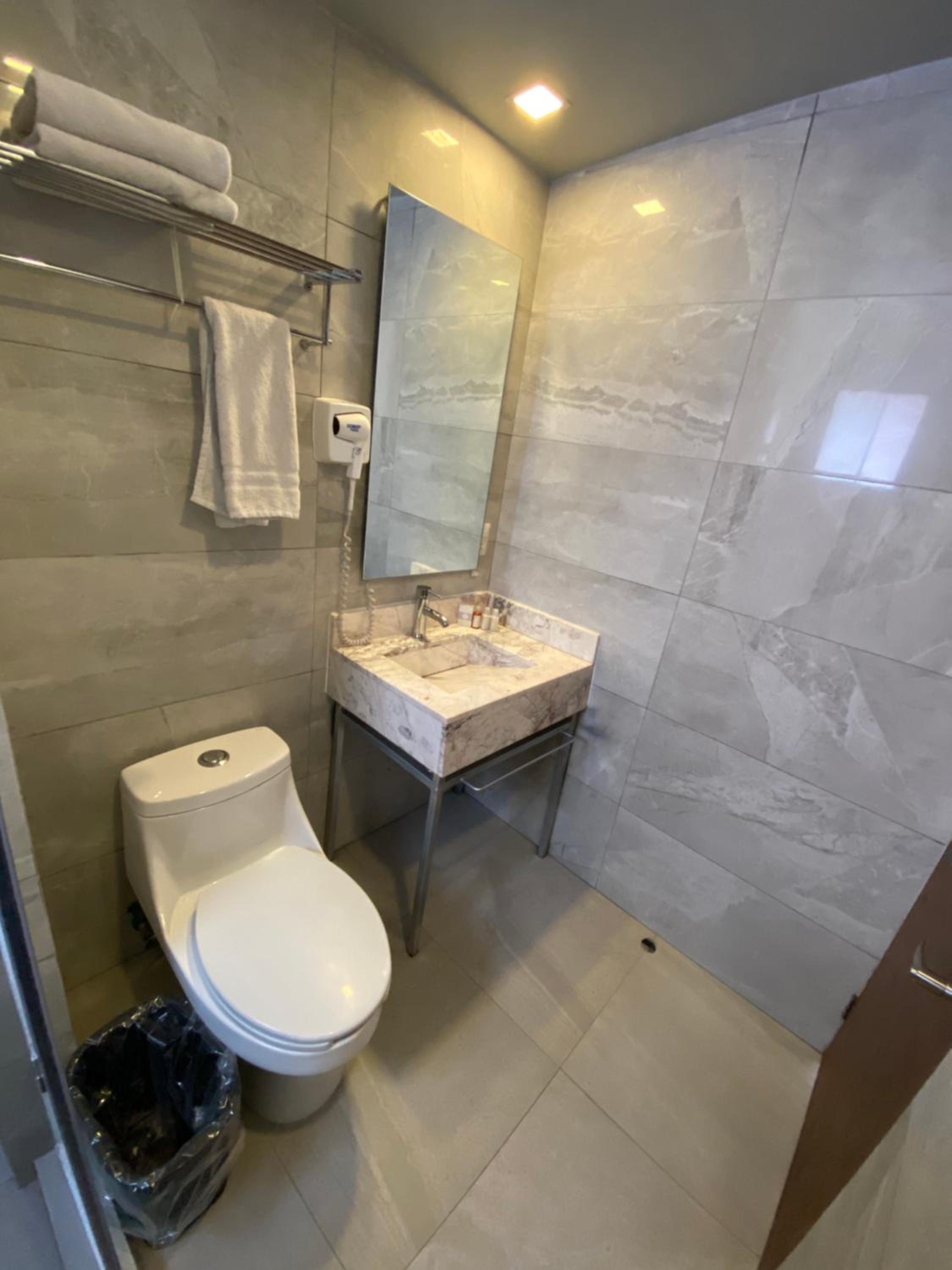 Superior Suite - Photo 25