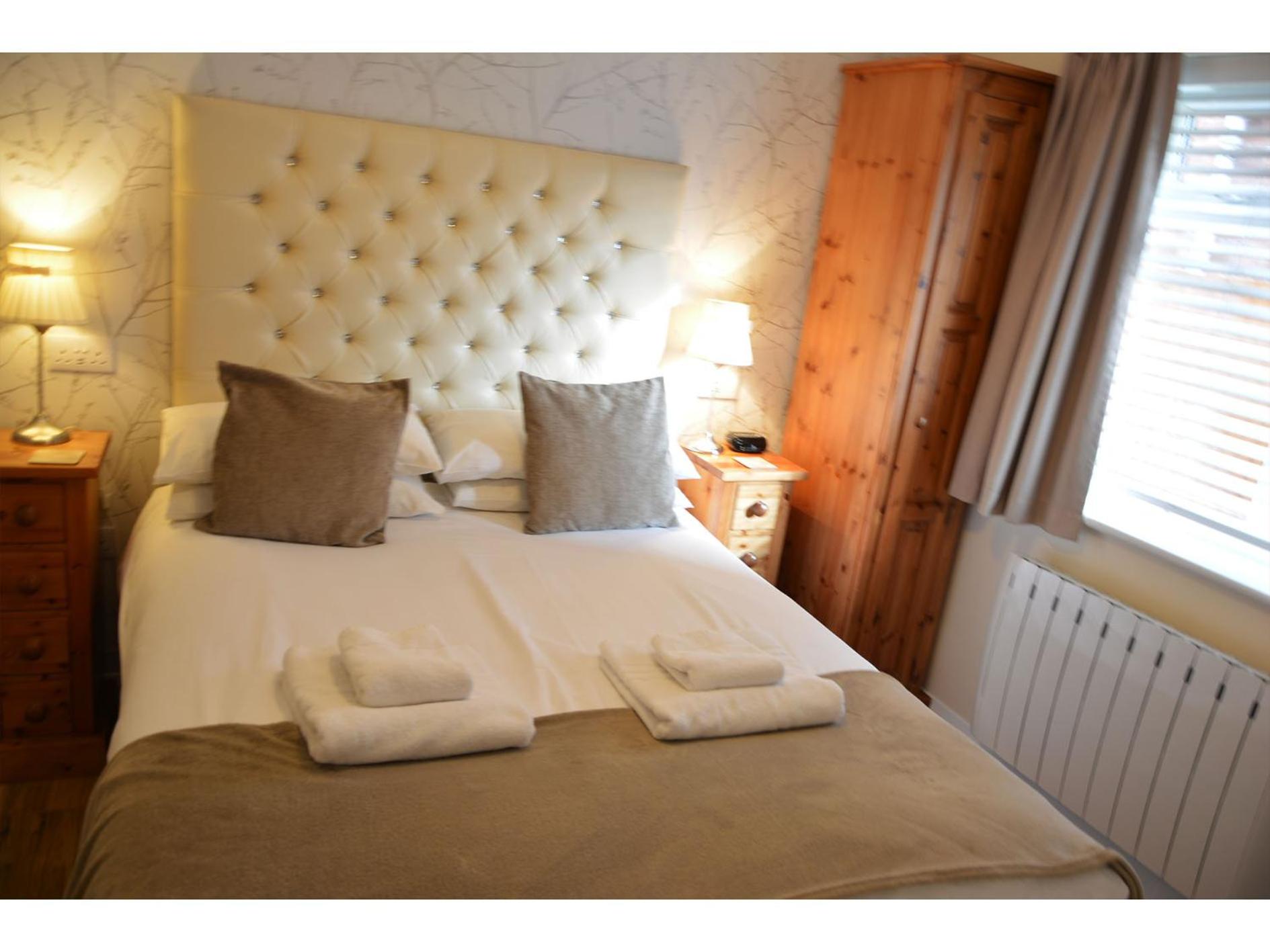 Double En-suite  - Photo 6