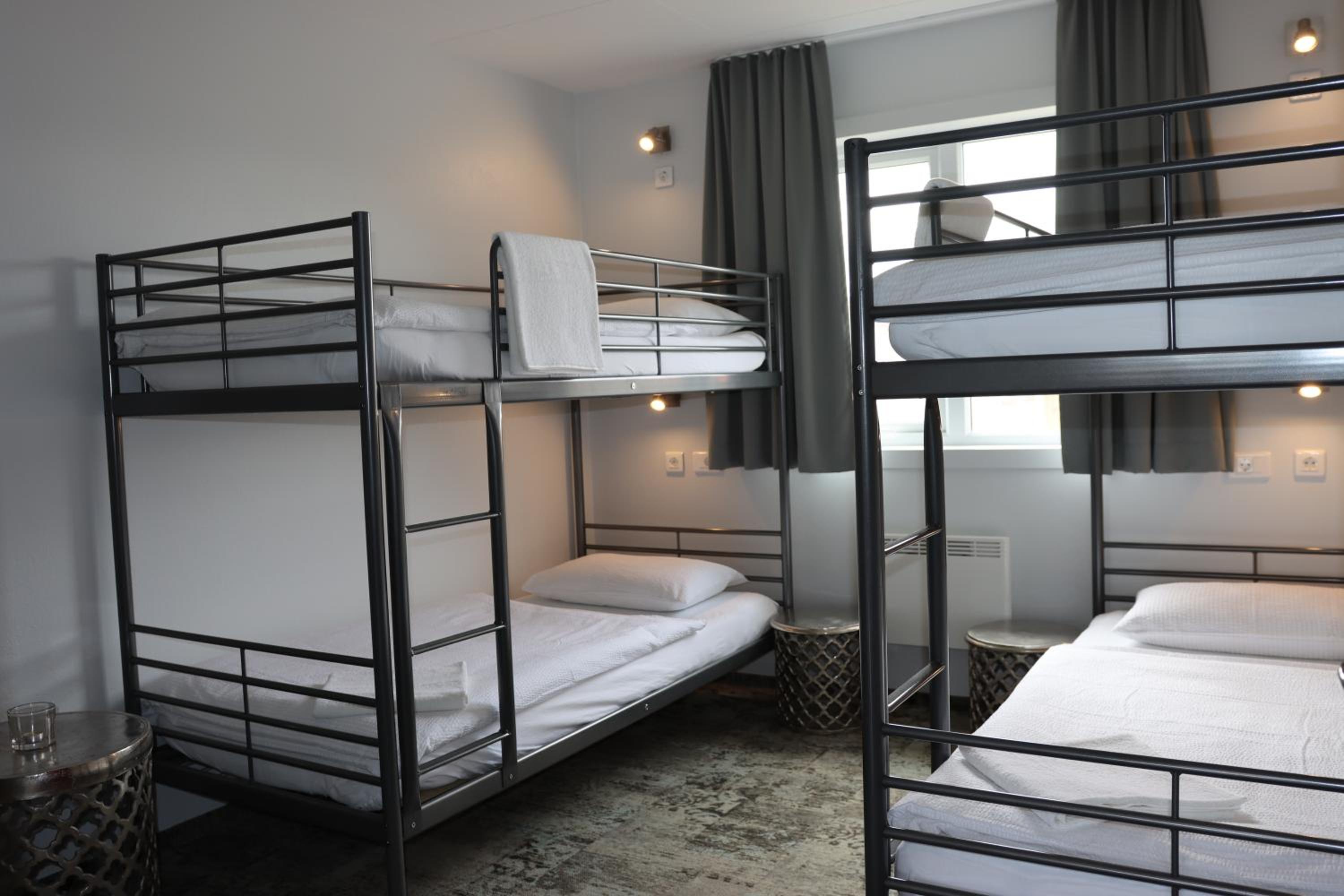 Quadruple Room with Private Bathroom photo 1